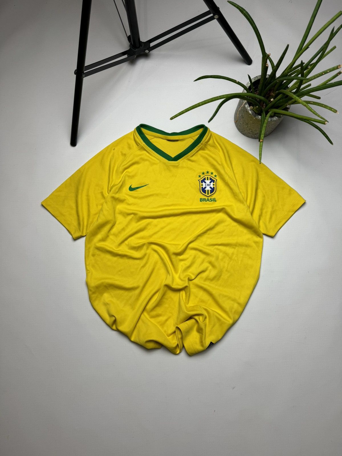 Vintage Rare Brazil vintage Nike soccer jersey Size US S / EU 44-46 / 1 - 1 Thumbnail