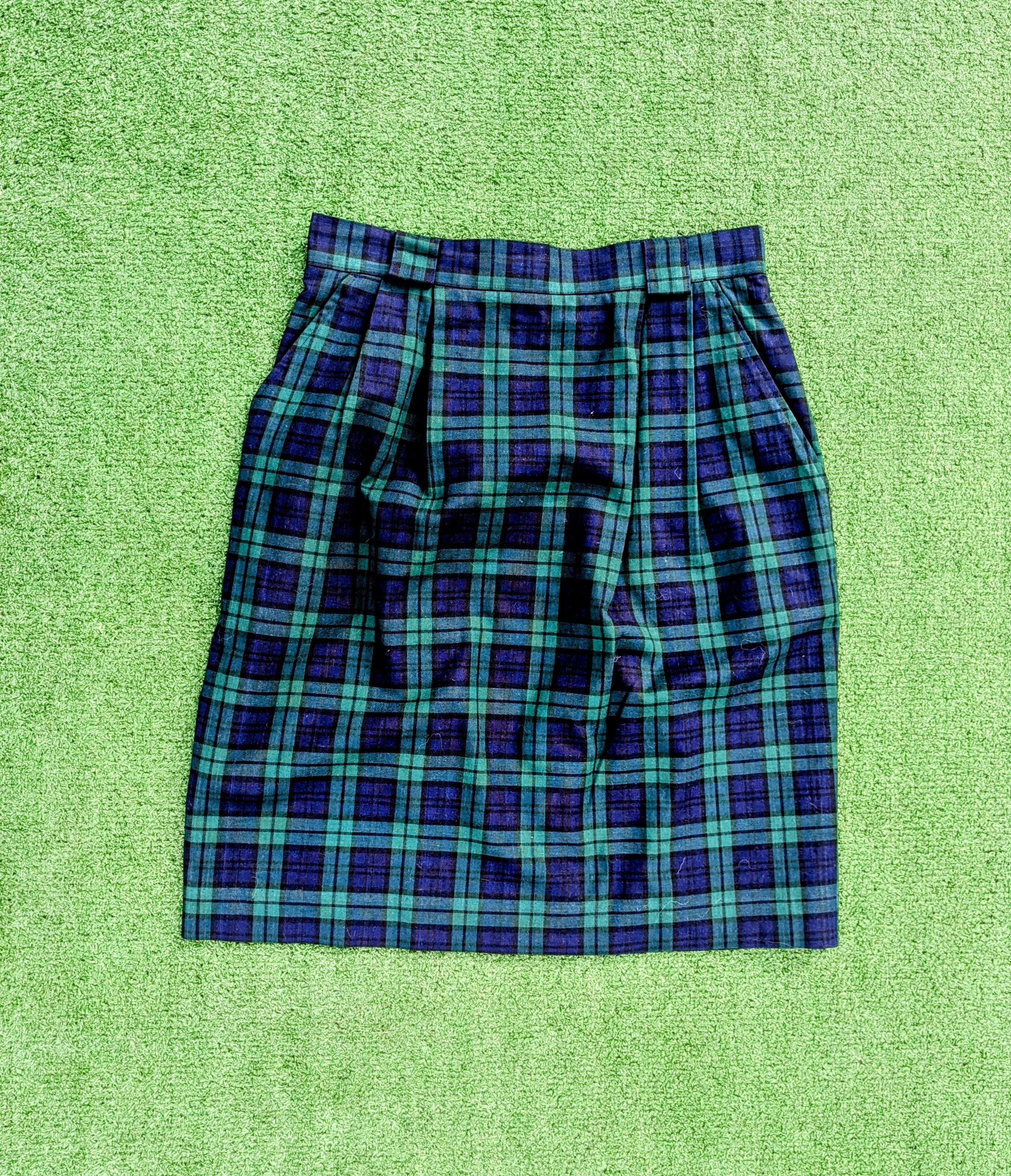 Vintage 1980s VTG Tartan Plaid Petite Tokyo Angel A-Line Skirt EUC Size 26" / US 2 / IT 38 - 8 Thumbnail