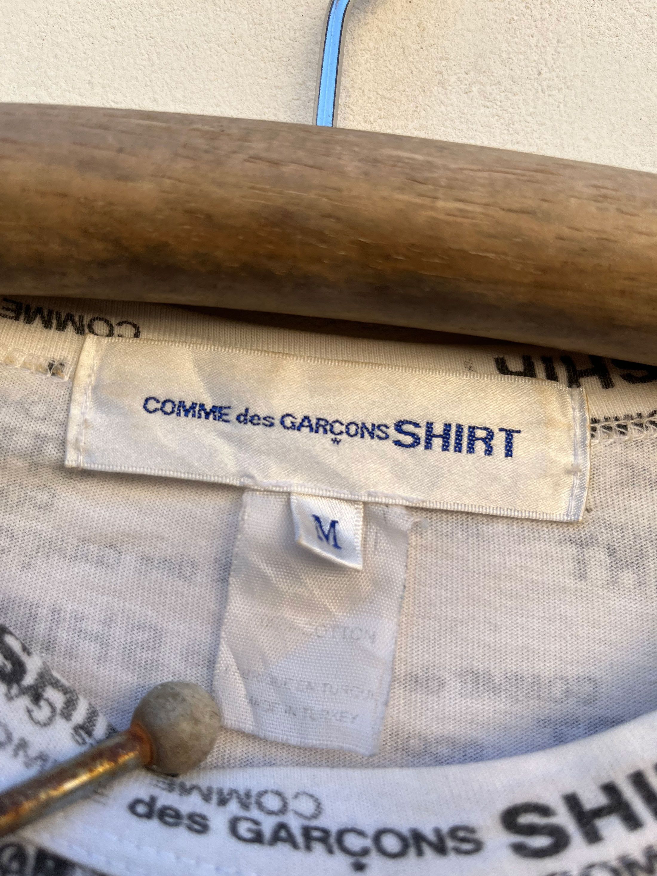 Comme des Garcons Comme des Garcons Japan Shirt Full Print Spell Out Size US M / EU 48-50 / 2 - 5 Thumbnail