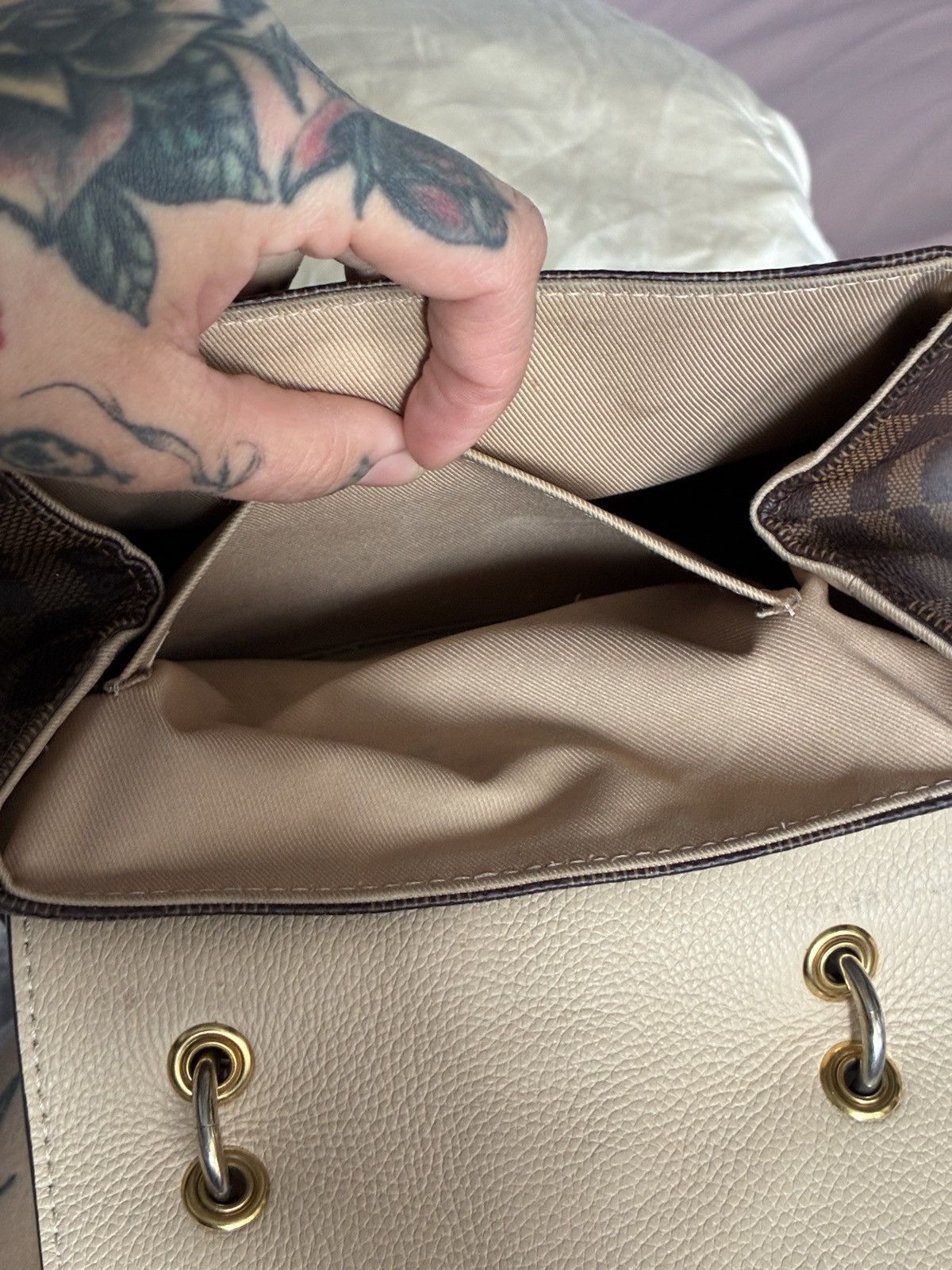 Louis Vuitton LV Clapton Bag Size ONE SIZE - 10 Thumbnail