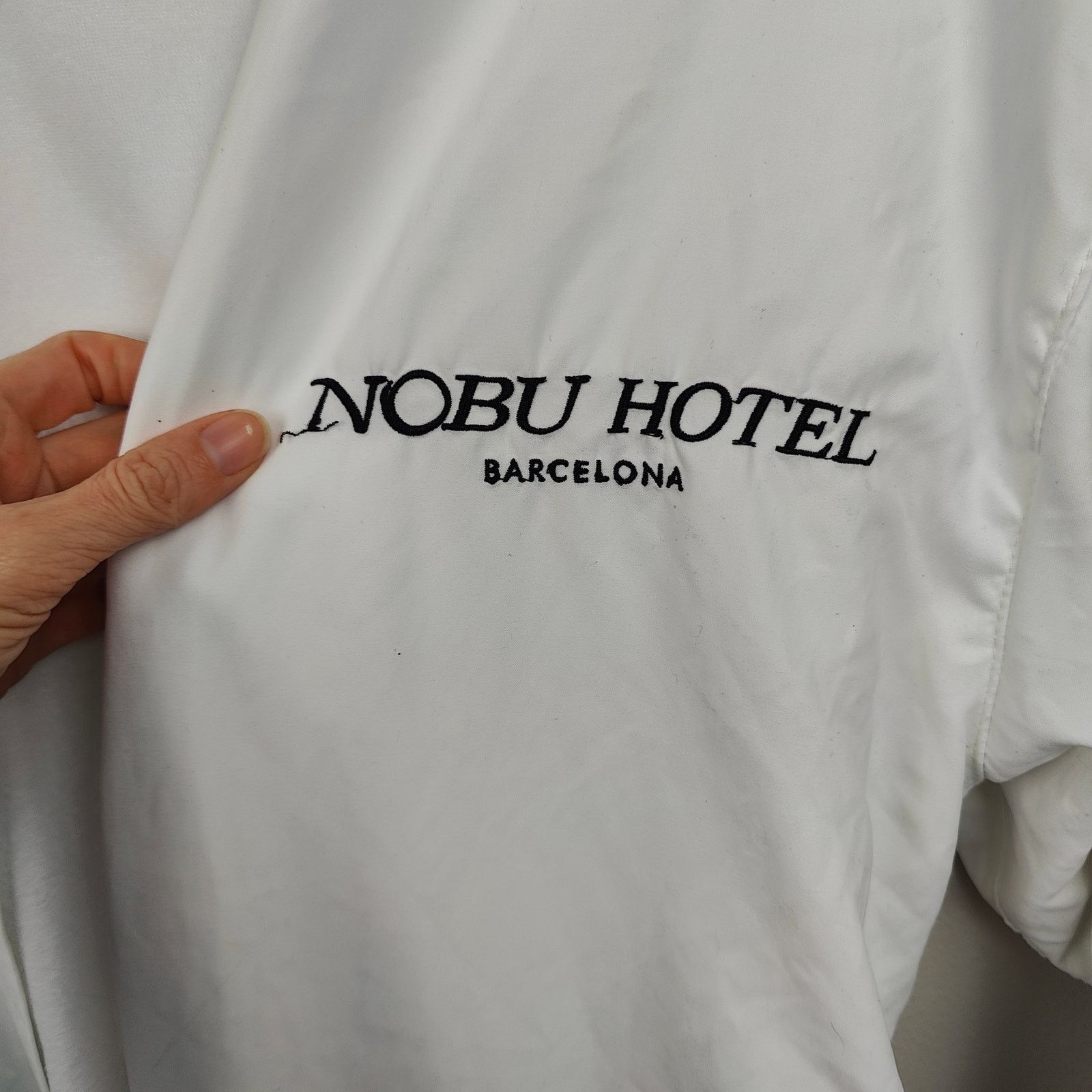 Other Nobu Hotel Barcelona Robe Size Medium White Terry Size US M / EU 48-50 / 2 - 6 Thumbnail