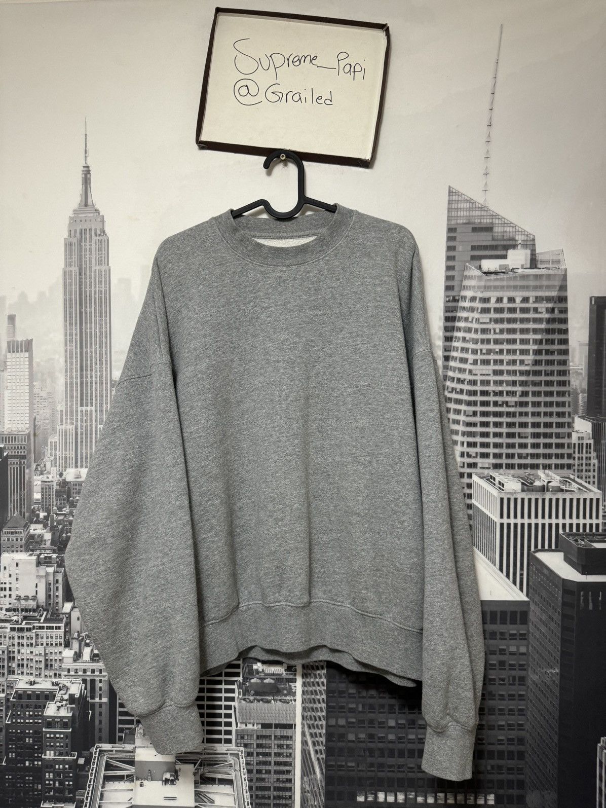Fear of God OG Fear of God Essentials Graphic Crewneck Grey SZ Small🔥 Size US S / EU 44-46 / 1 - 5 Thumbnail