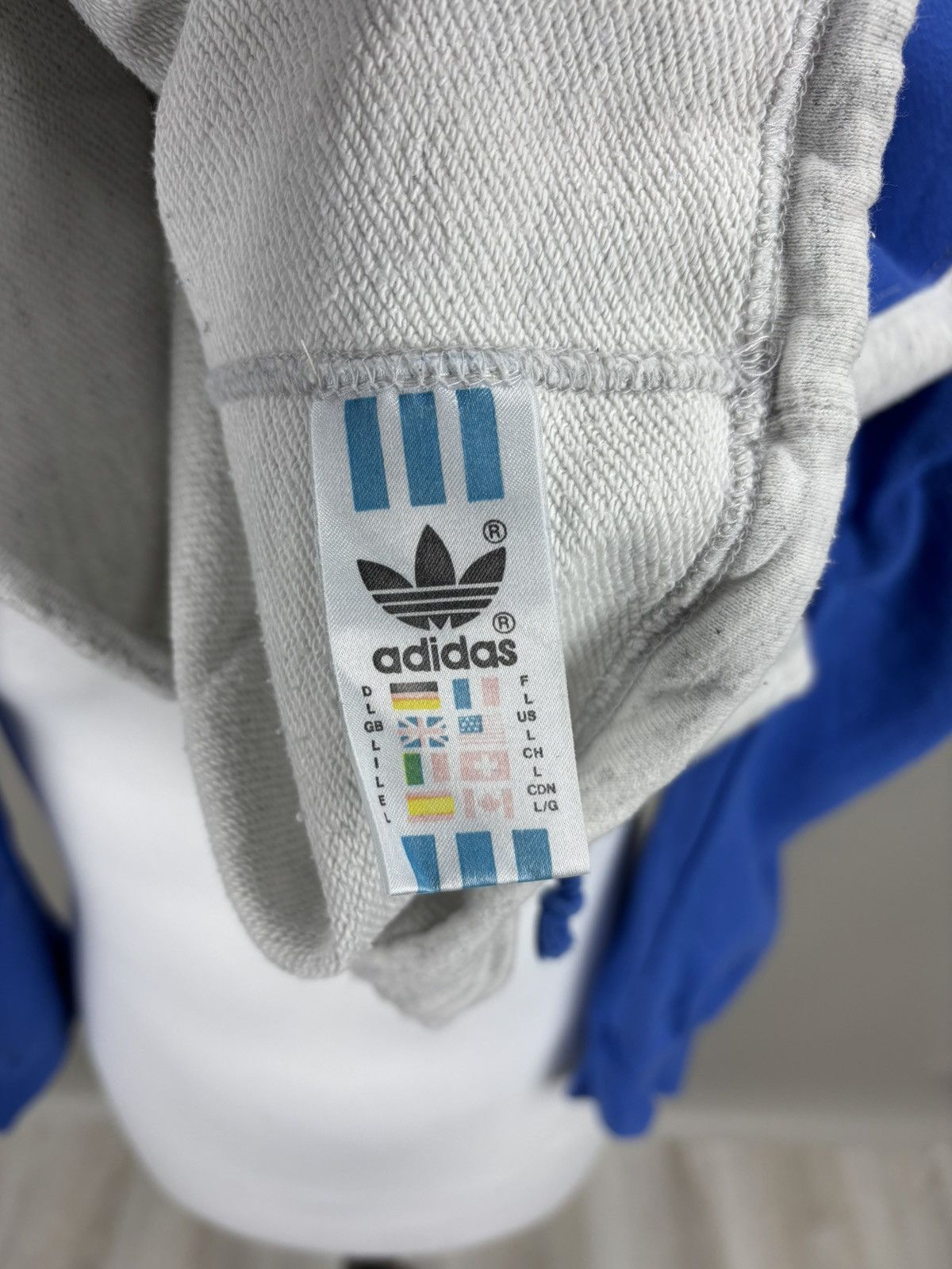 Mens vintage sweatshirt Adidas ATP Tour Size L Color Blue