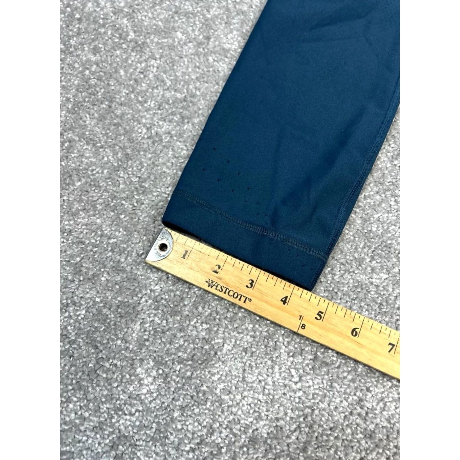 Lululemon Lululemon Leggings Womens 12 Green Logo Mid Rise Yoga Workout 24'' Zoned Tight Size 34" / US 12 / IT 48 - 5 Thumbnail