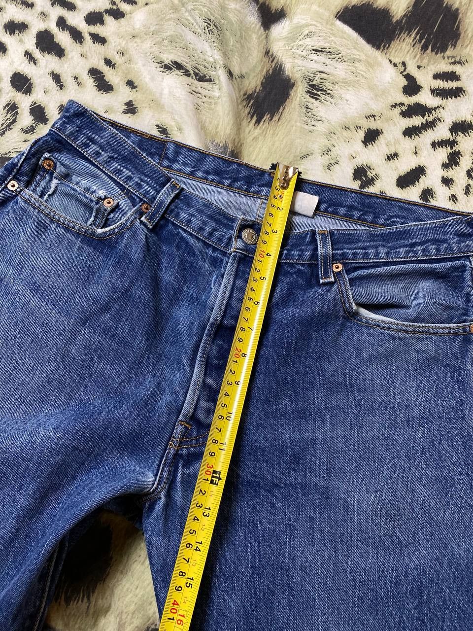 Levi's × Vintage Vintage Levi's 501 Distressed Light Wash Jeans Size US 36 / EU 52 - 10 Thumbnail