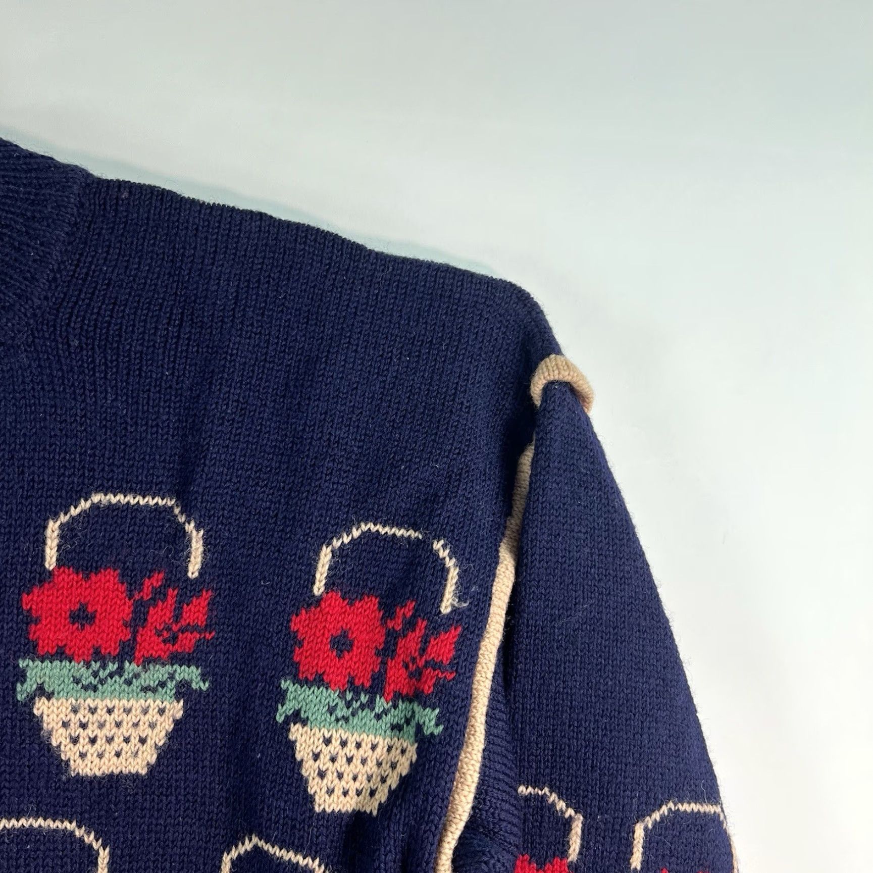 Asket VTG Micknits Floral Basket Pullover Sweater Women’s XL Blue Raglan Sleeve Crew Neck 80s 90s Vintage UK Womens Size XL / US 12-14 / IT 48-50 - 3 Thumbnail