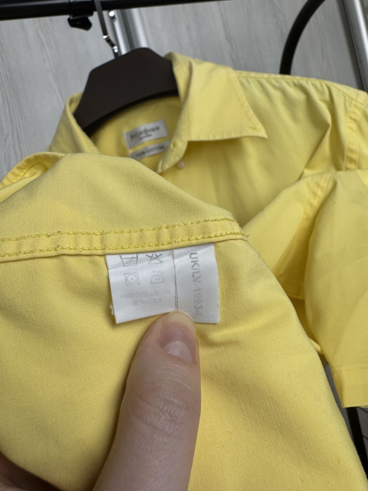 Vintage Yves Saint Laurent pour homme yellow short sleeve shirt Size US L / EU 52-54 / 3 - 11 Thumbnail