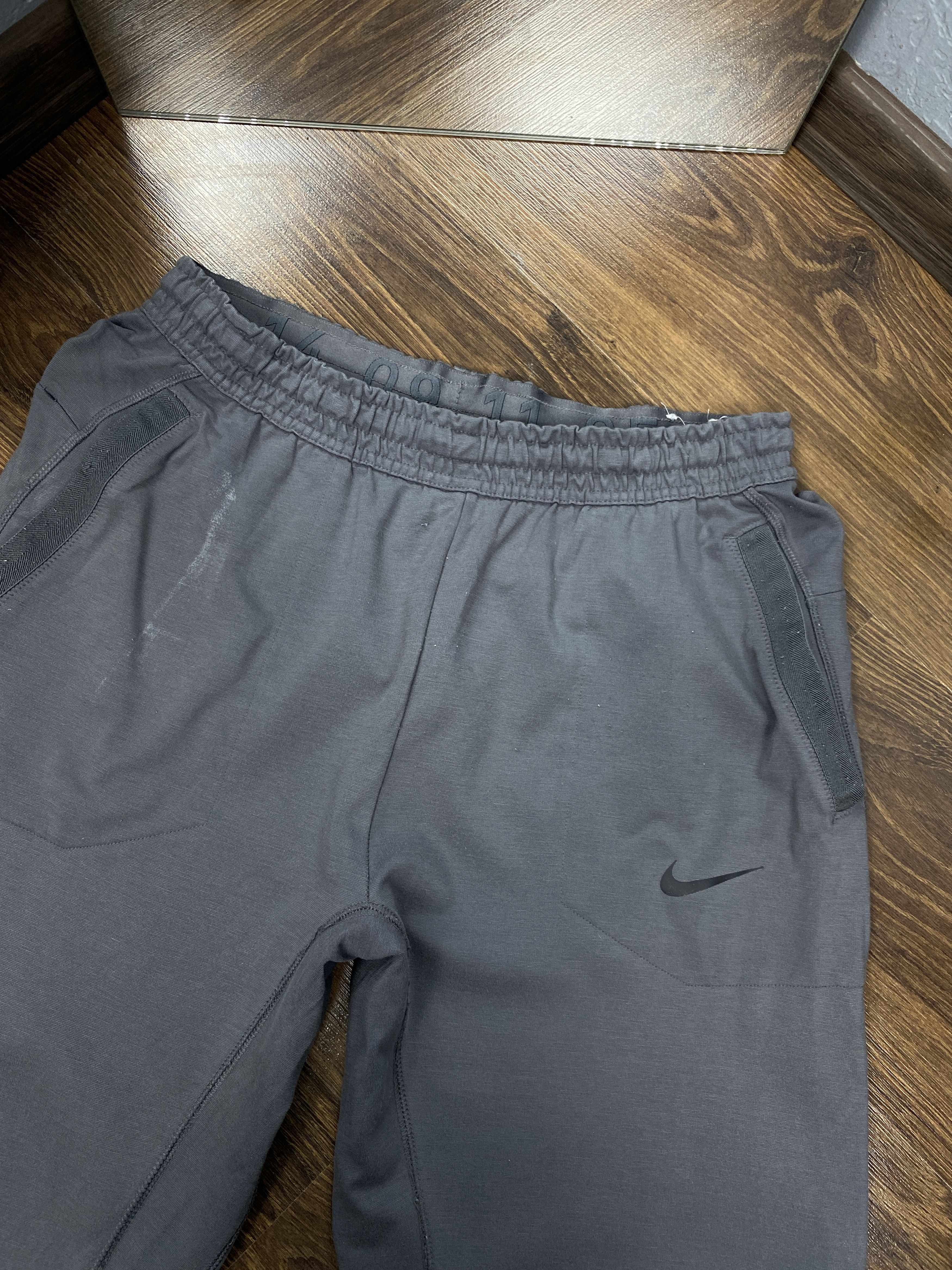Nike Nike vintage sweatpants track pants y2k tech Size US 32 / EU 48 - 2 Thumbnail