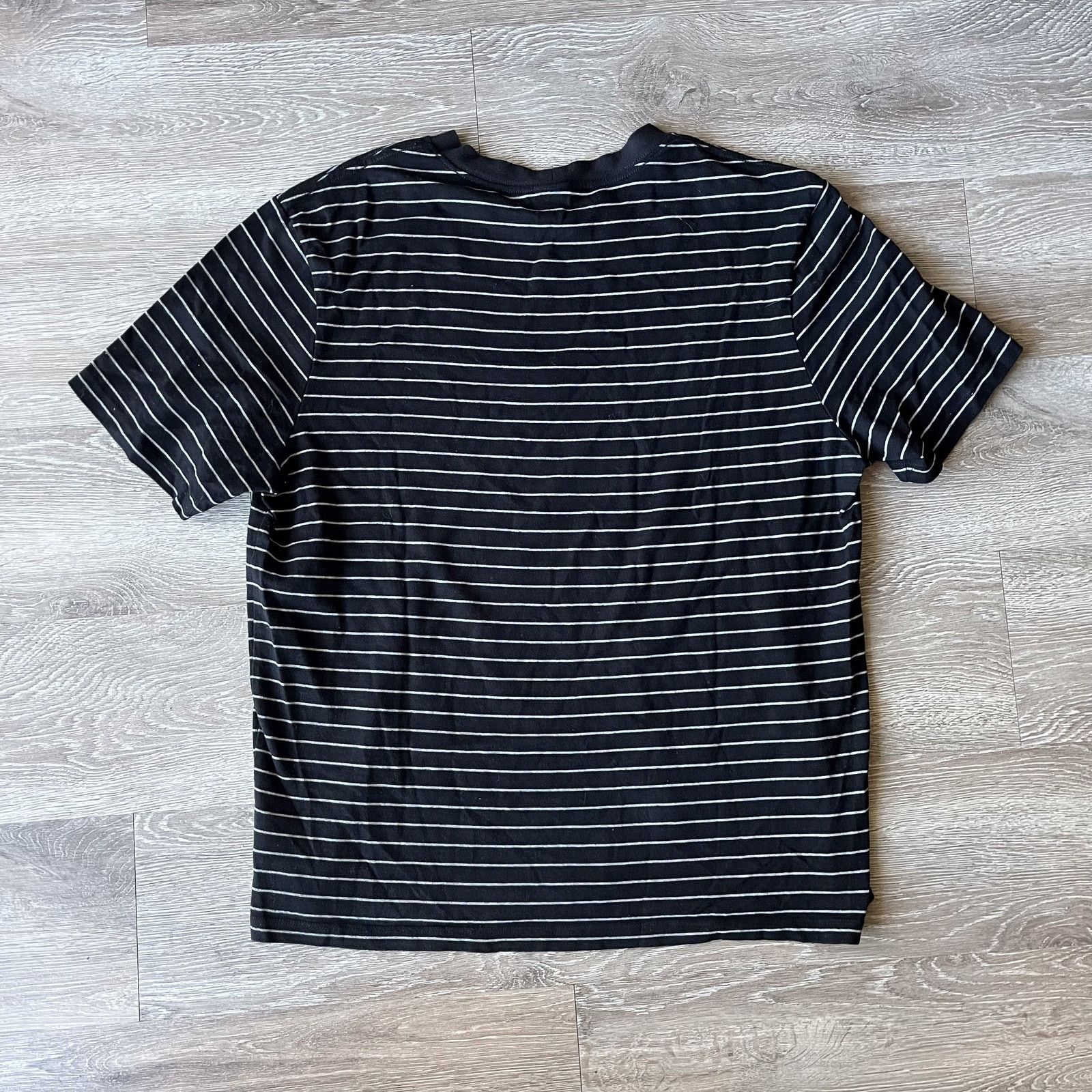 Guess Guess × Places + Faces 2018 Collab 3M Reflective T Shirt XL Size US XL / EU 56 / 4 - 3 Thumbnail