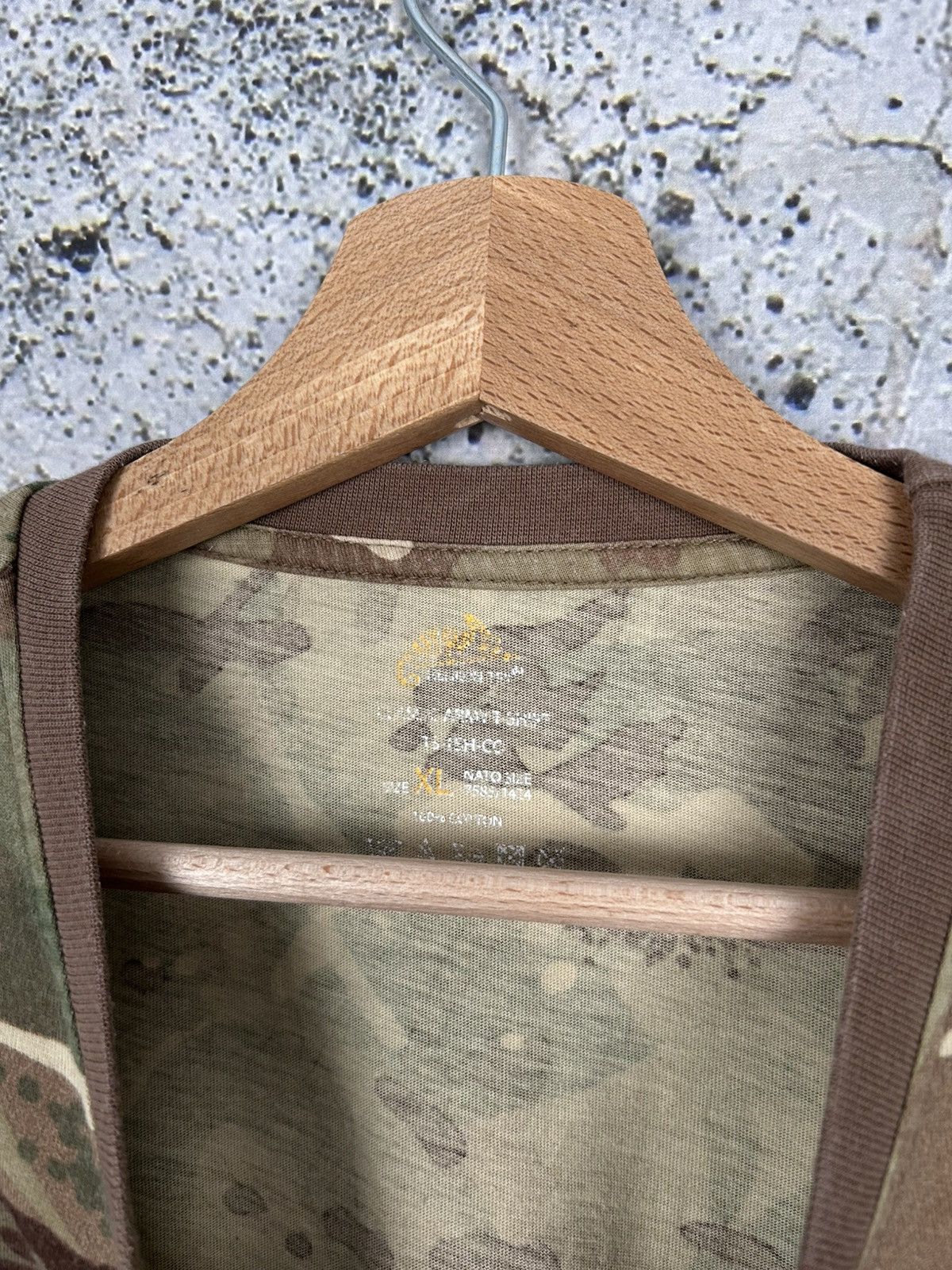 Vintage Vintage Camo Military Tee Streetwear Grunge Punk Skate Size US XL / EU 56 / 4 - 4 Thumbnail