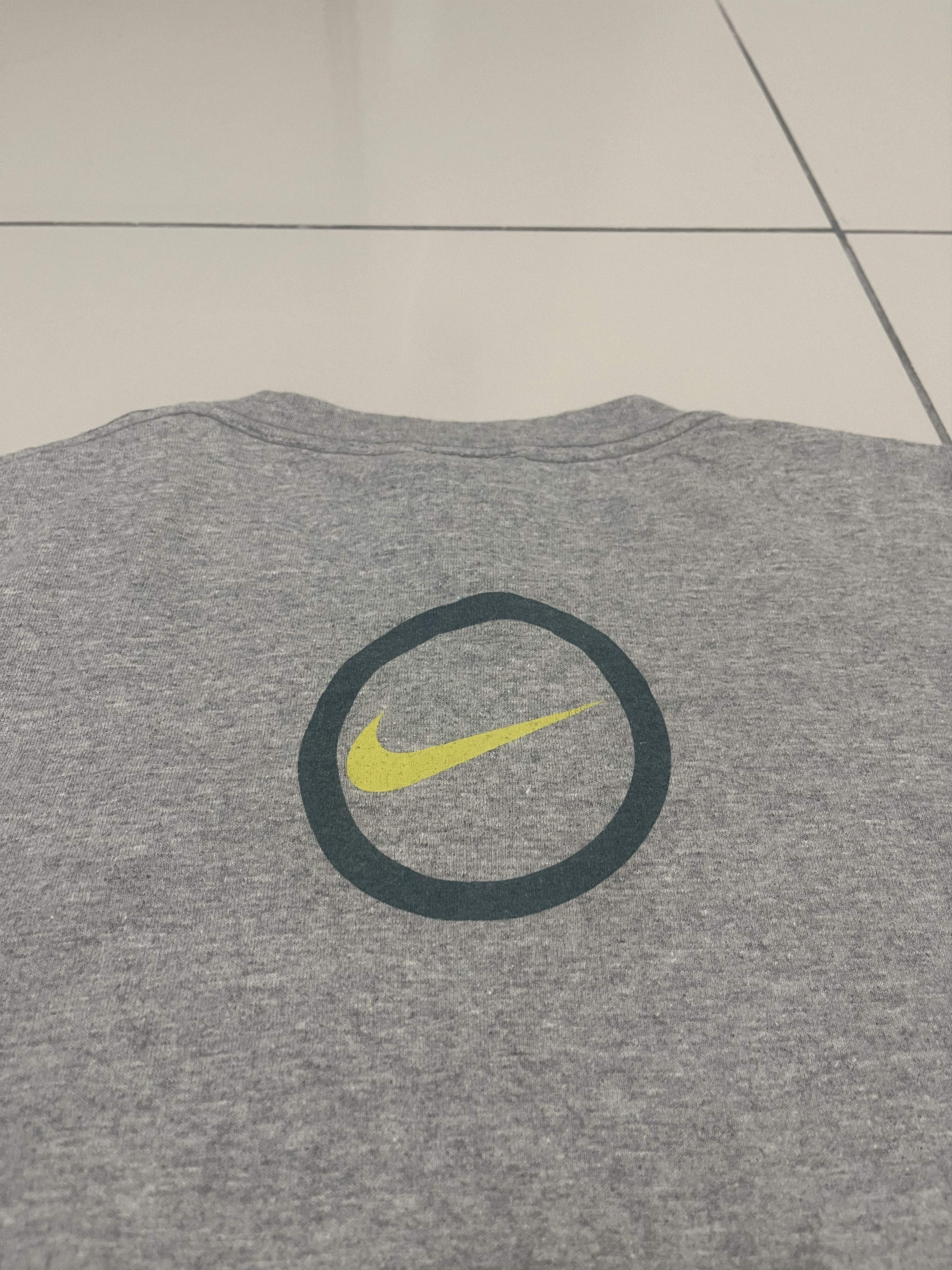 Nike Vintage Nike Swoosh T-Shirt Size US S / EU 44-46 / 1 - 7 Thumbnail