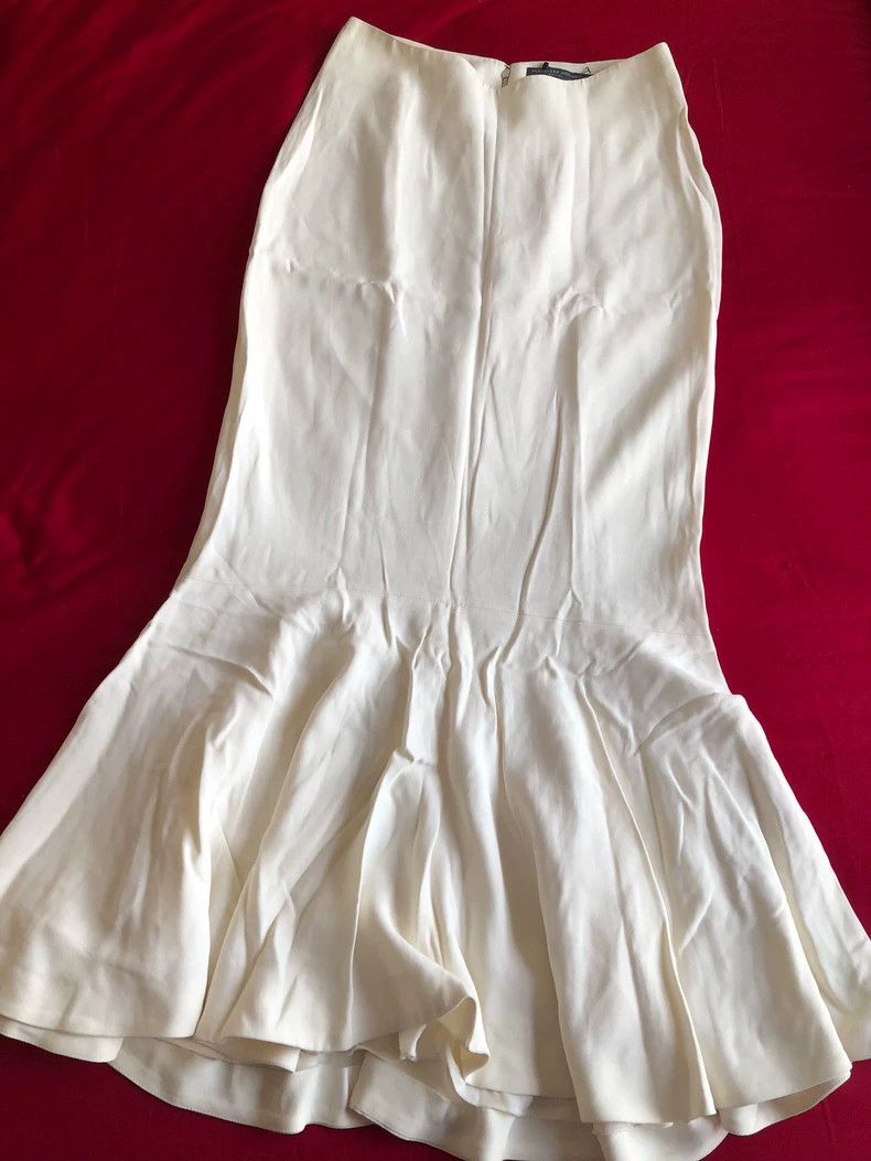 Alexander McQueen Alexander McQueen White Mermaid Skirt Size 38- DMC Size US 38 / EU 54 - 1 Thumbnail