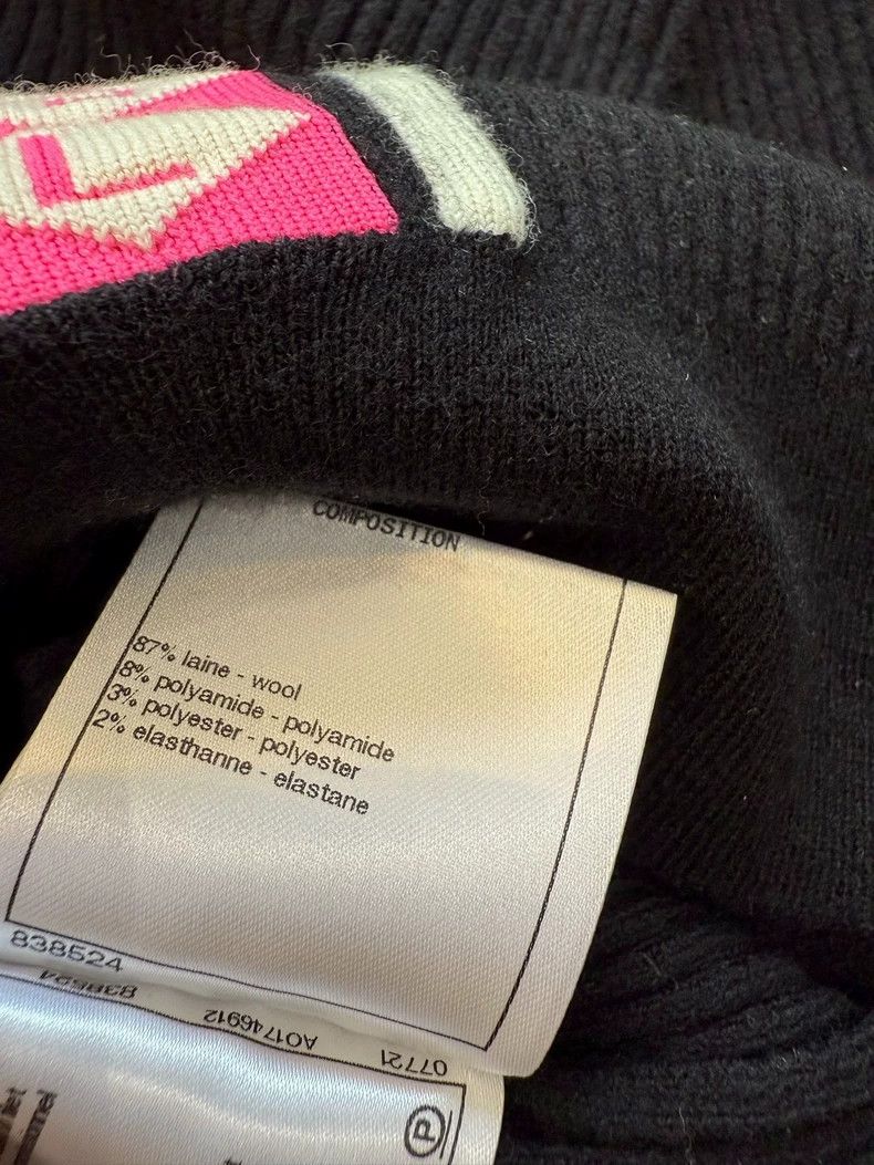 Chanel Chanel Letter Logo string label knitwear Size XS / US 0-2 / IT 36-38 - 5 Thumbnail