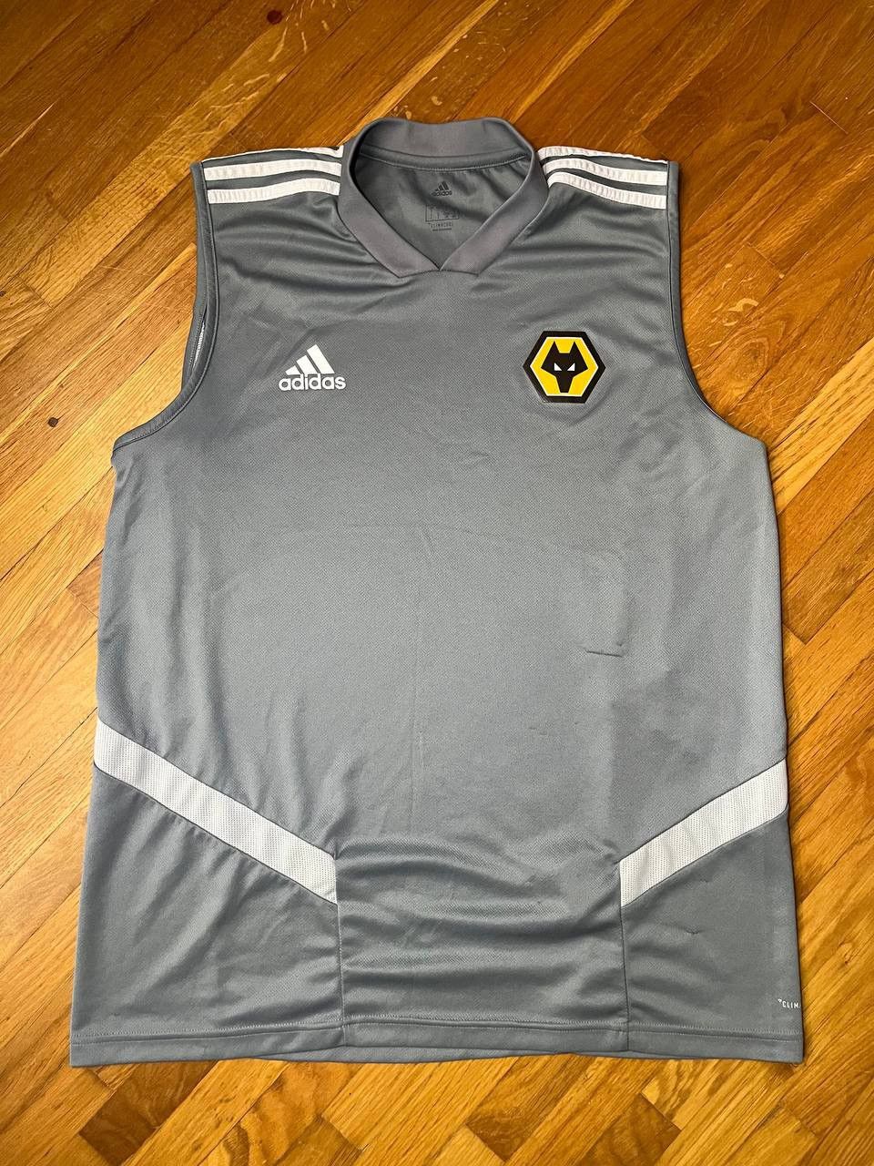 Adidas Adidas Wolverhampton Wanderers FC soccer tank top Size US L / EU 52-54 / 3 - 1 Thumbnail