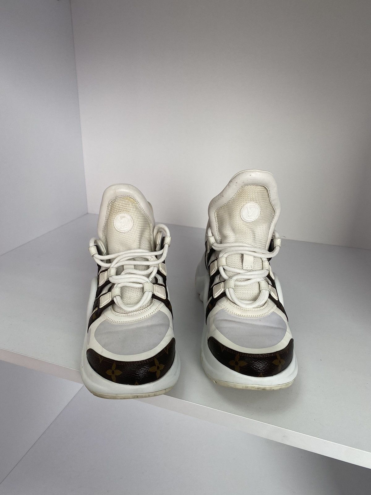 Louis Vuitton × Vintage Vintage Louis Vuitton Women’s Sneakers Size US 8 / IT 38 - 4 Thumbnail