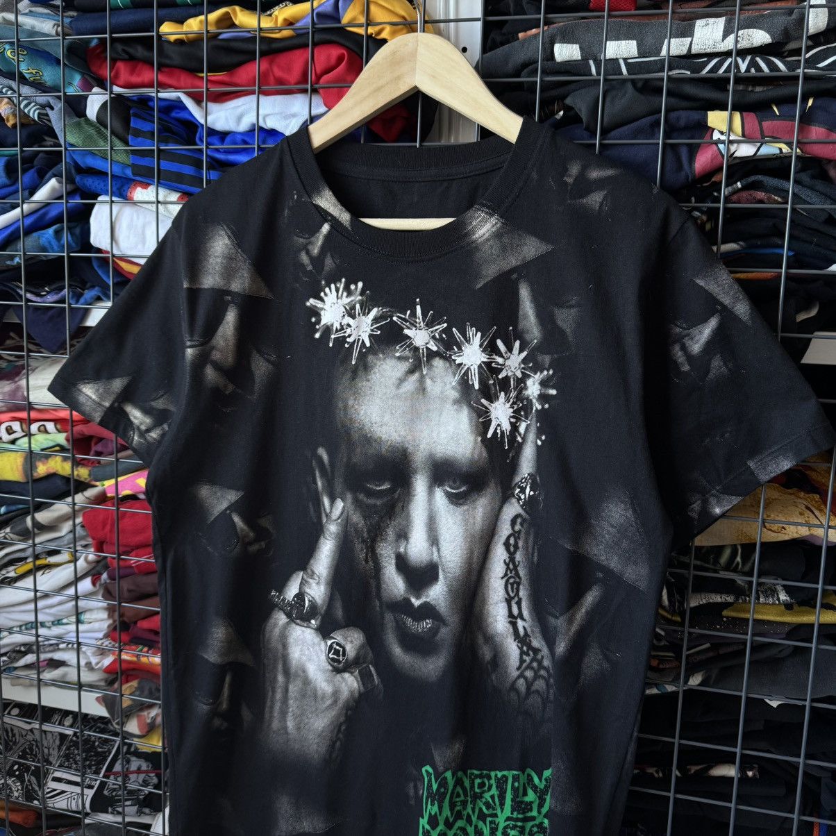Band Tees Marilyn Manson All Over Print AOP T-shirt Size US L / EU 52-54 / 3 - 4 Thumbnail