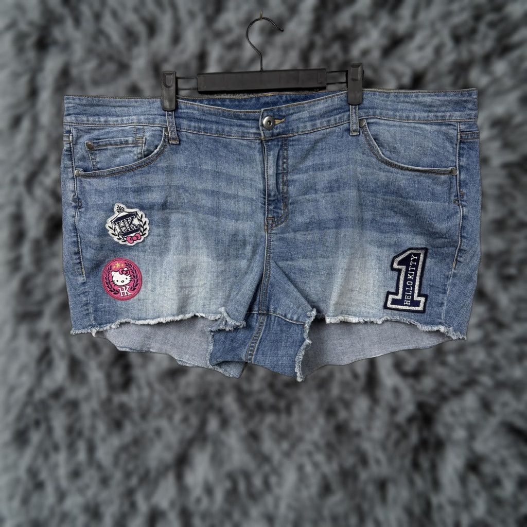 Vintage VINTAGE Hello Kitty Shorts 24 Plus 47x4 Denim Cut-Off Patches Y2K Grunge Playful Upcycled Size 42" / US 20 - 1 Thumbnail