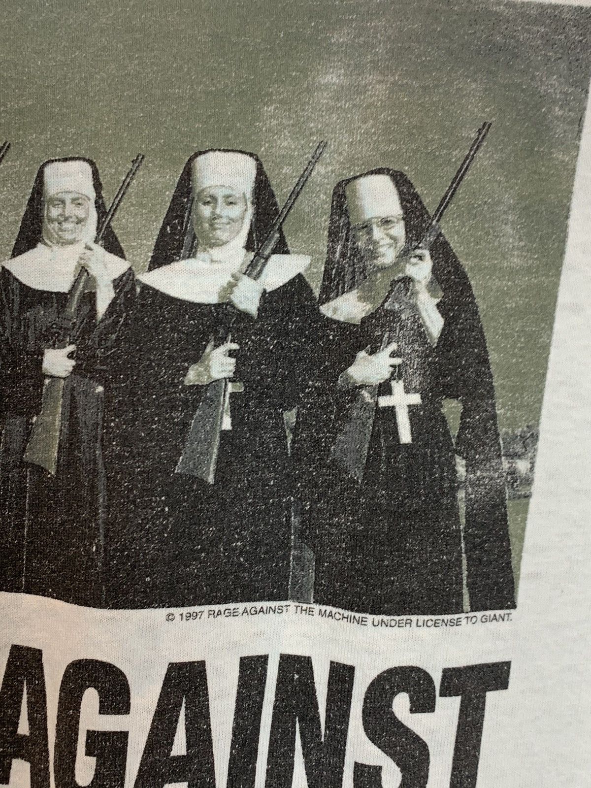 Band Tees × Rage Against The Machine × Vintage *RARE* Vintage 1997 Rage Against The Machine Nuns Guns Shirt Size US L / EU 52-54 / 3 - 5 Thumbnail