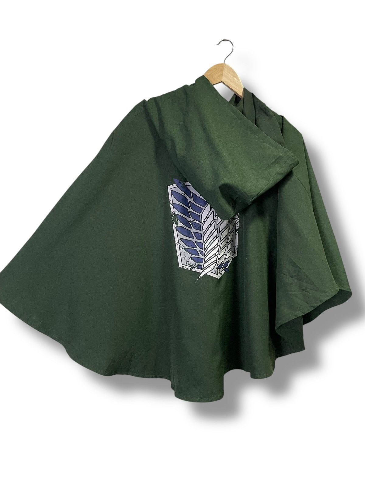 Japanese Brand × Universal Studios × Vintage Universal Studio x Attack Of Titan One Size Capes (50) Size US XL / EU 56 / 4 - 3 Thumbnail