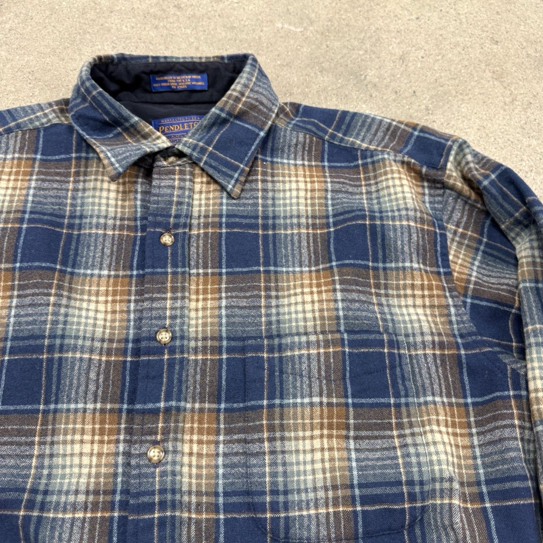 Pendleton VINTAGE Pendleton Wool Shirt Large Blue Plaid Button-Up Long Sleeve Mens Size US L / EU 52-54 / 3 - 2 Thumbnail