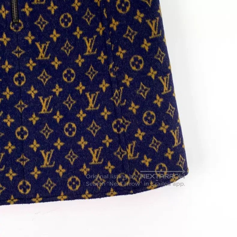 Louis Vuitton Louis Vuitton Dark blue logo presbyopic full print sheep w Size 37" - 4 Thumbnail