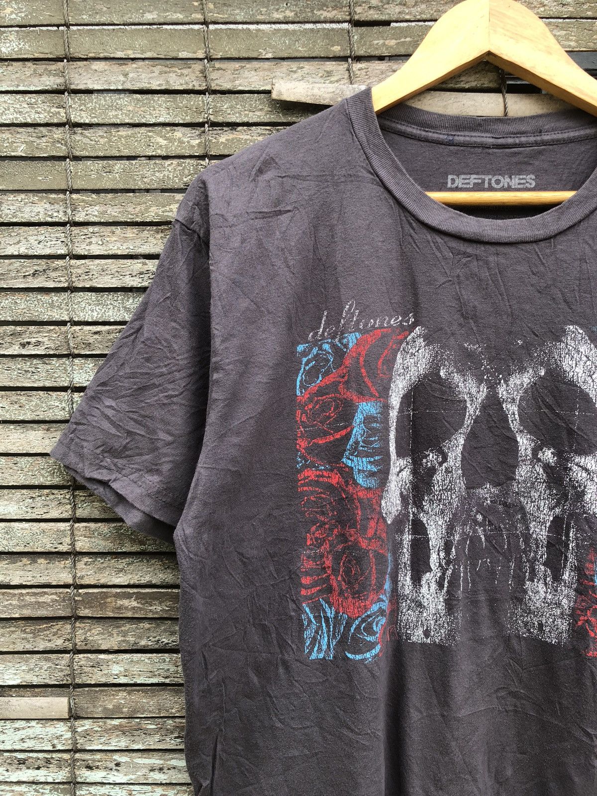 Band Tees Deftones Self Titled Album Merchandise Band Tee Size US L / EU 52-54 / 3 - 6 Thumbnail