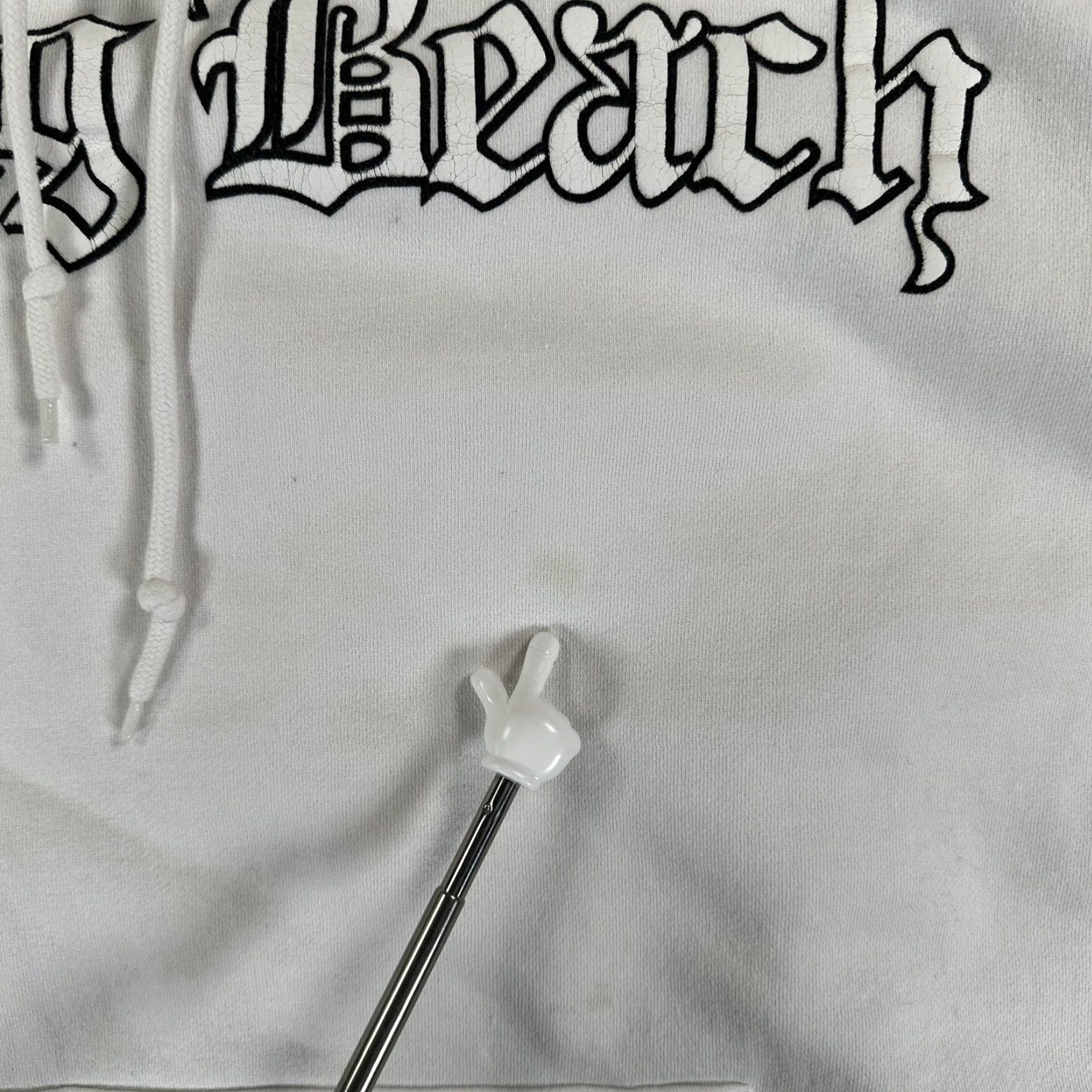 Vintage VINTAGE Long Beach California Hoodie Mens 2XL White Fleece Pullover Sweatshirt Size US XXL / EU 58 / 5 - 7 Thumbnail