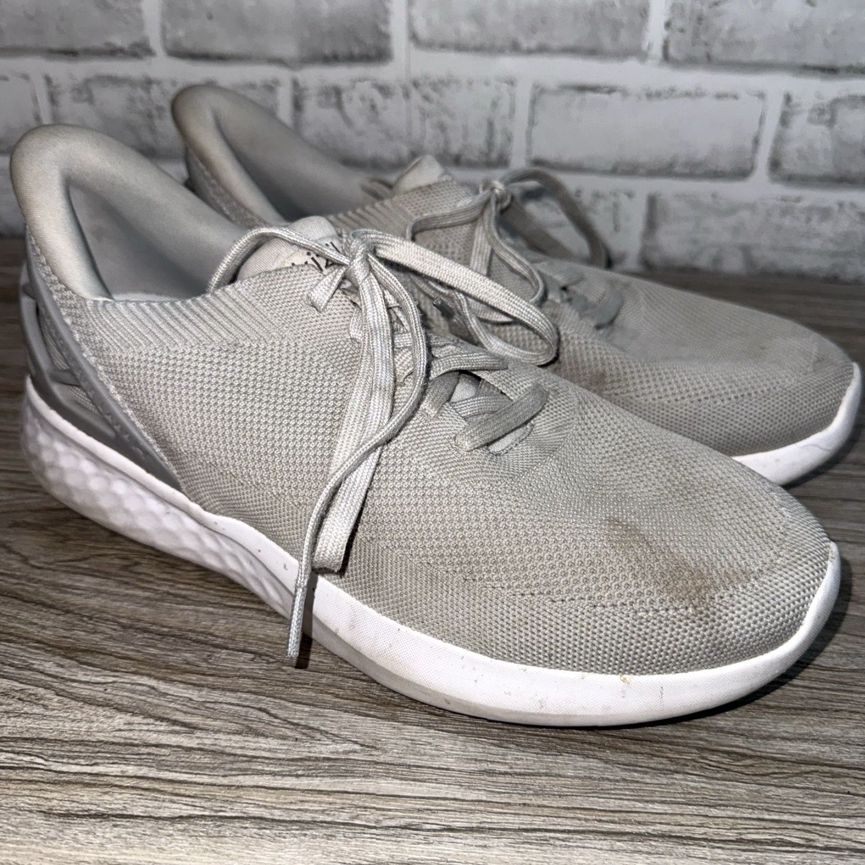 Vintage Kizik Men’s Athens Hands-Free Slip-On Sneakers – Light Gray – Size 11 US / 44 EU – Athletic Sneaker Size US 11 / EU 44 - 2 Thumbnail