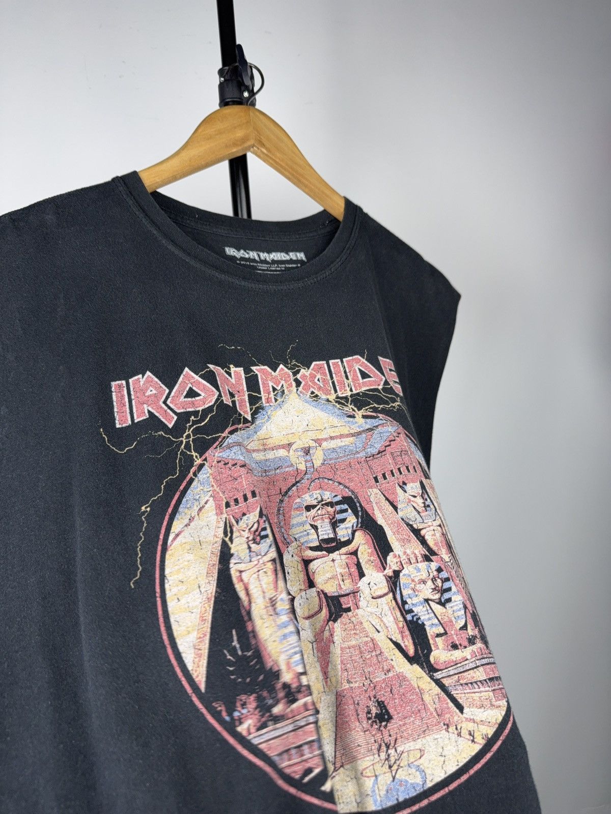 Iron Maiden 2019 Iron Maiden Powerslave Egypt Cut Off Sleeveless Tee Size US L / EU 52-54 / 3 - 5 Thumbnail