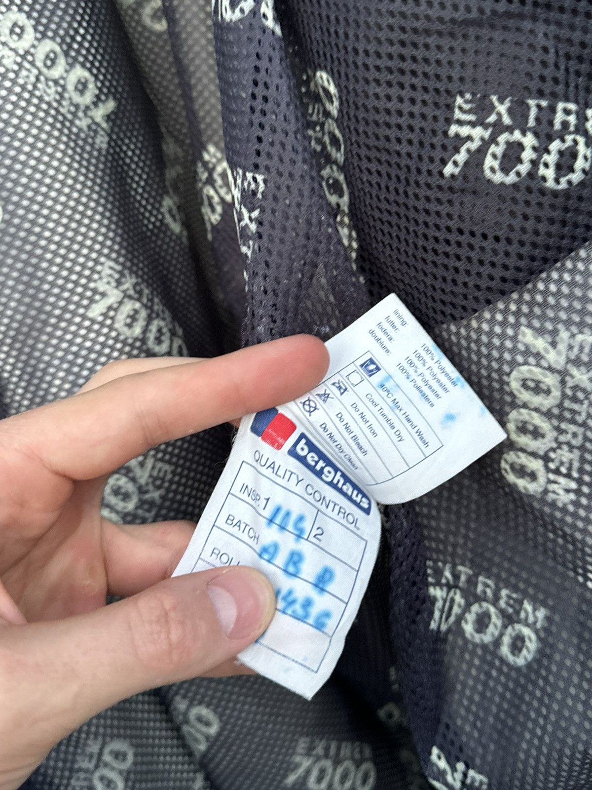 Berghaus × Vintage Vintage Berghaus Extreme 7000 GoreTex Hiking Jacket XL Size US XL / EU 56 / 4 - 17 Thumbnail