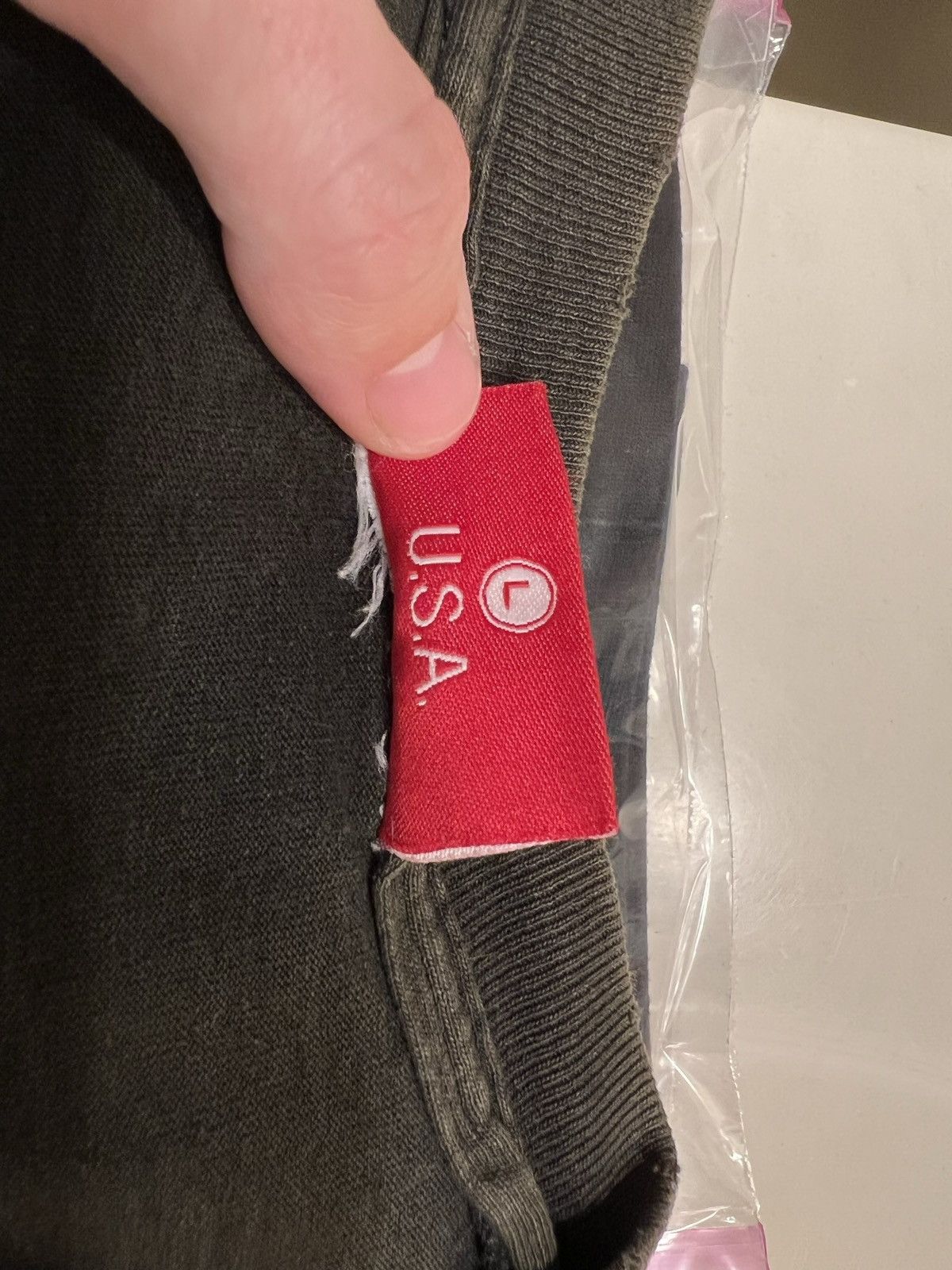 Supreme 1997 Supreme Burberry Box Logo Shirt Size US L / EU 52-54 / 3 - 4 Thumbnail