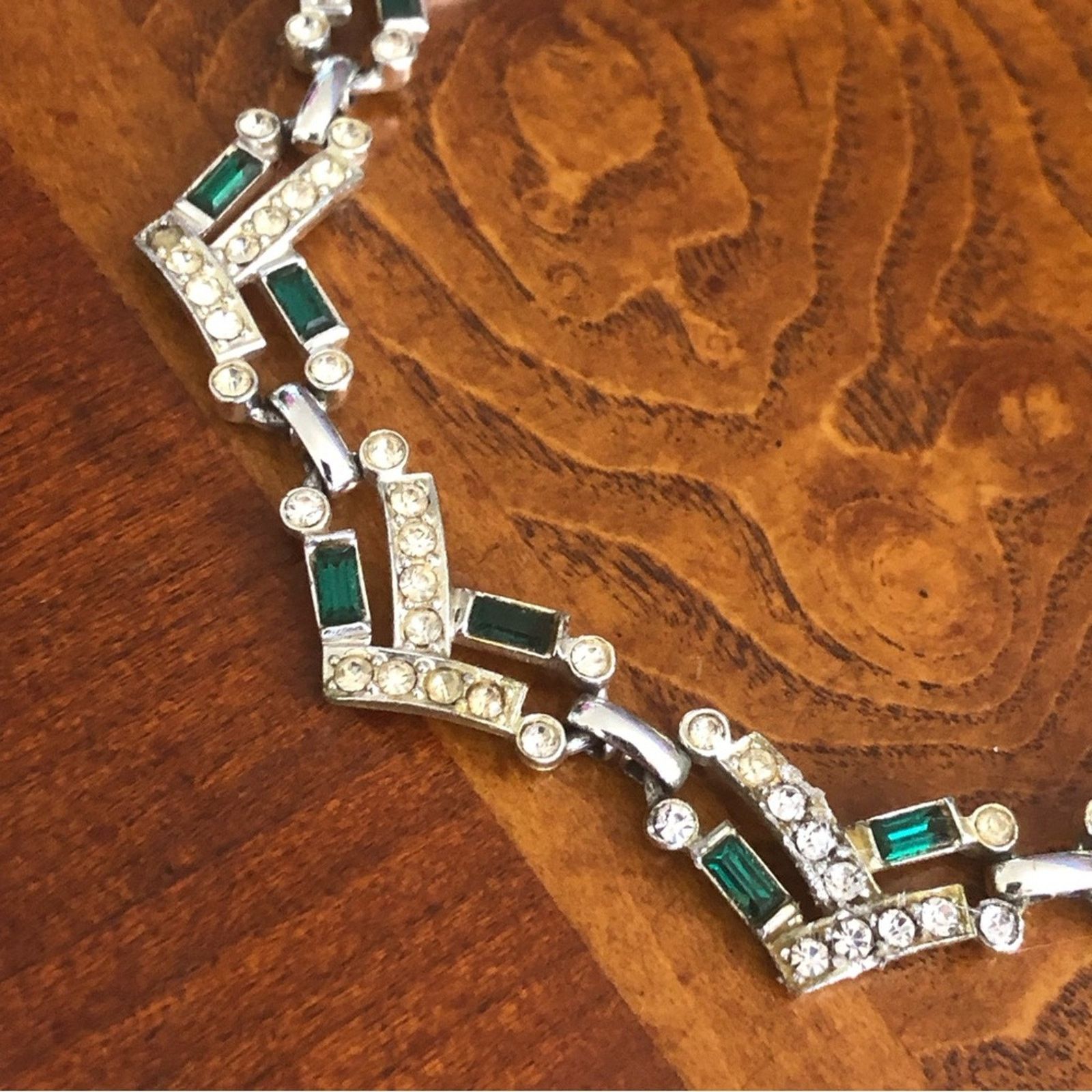 Vintage Vintage mid century emerald baguette rhinestone necklace Size ONE SIZE - 10 Thumbnail