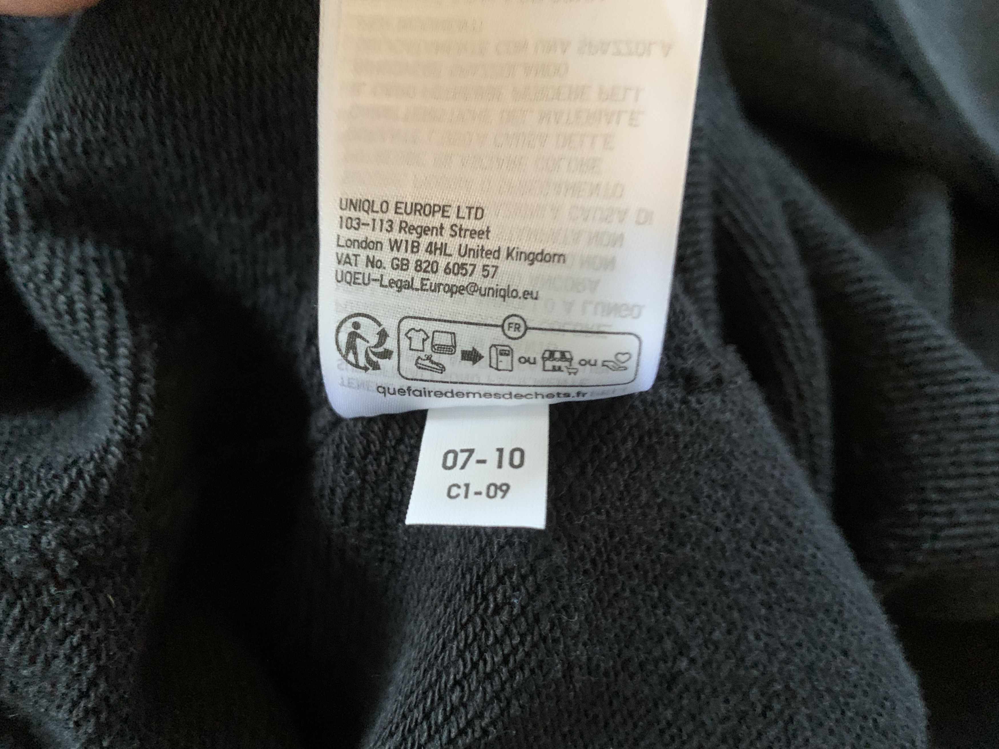 Japanese Brand Mens KAWS Uniqlo Andy Warhol Black Graphic Sweatshirt Size US M / EU 48-50 / 2 - 12 Thumbnail