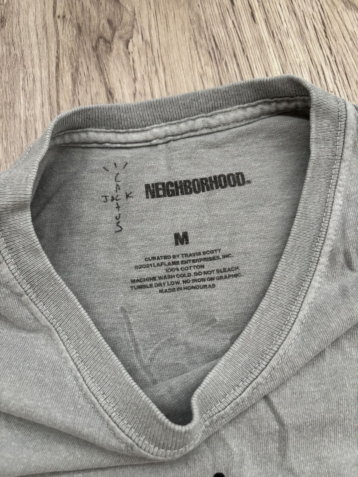 Neighborhood × Travis Scott Travis Scott Cactus Jack x Neighborhood Carousel t-shirt Size US M / EU 48-50 / 2 - 10 Thumbnail
