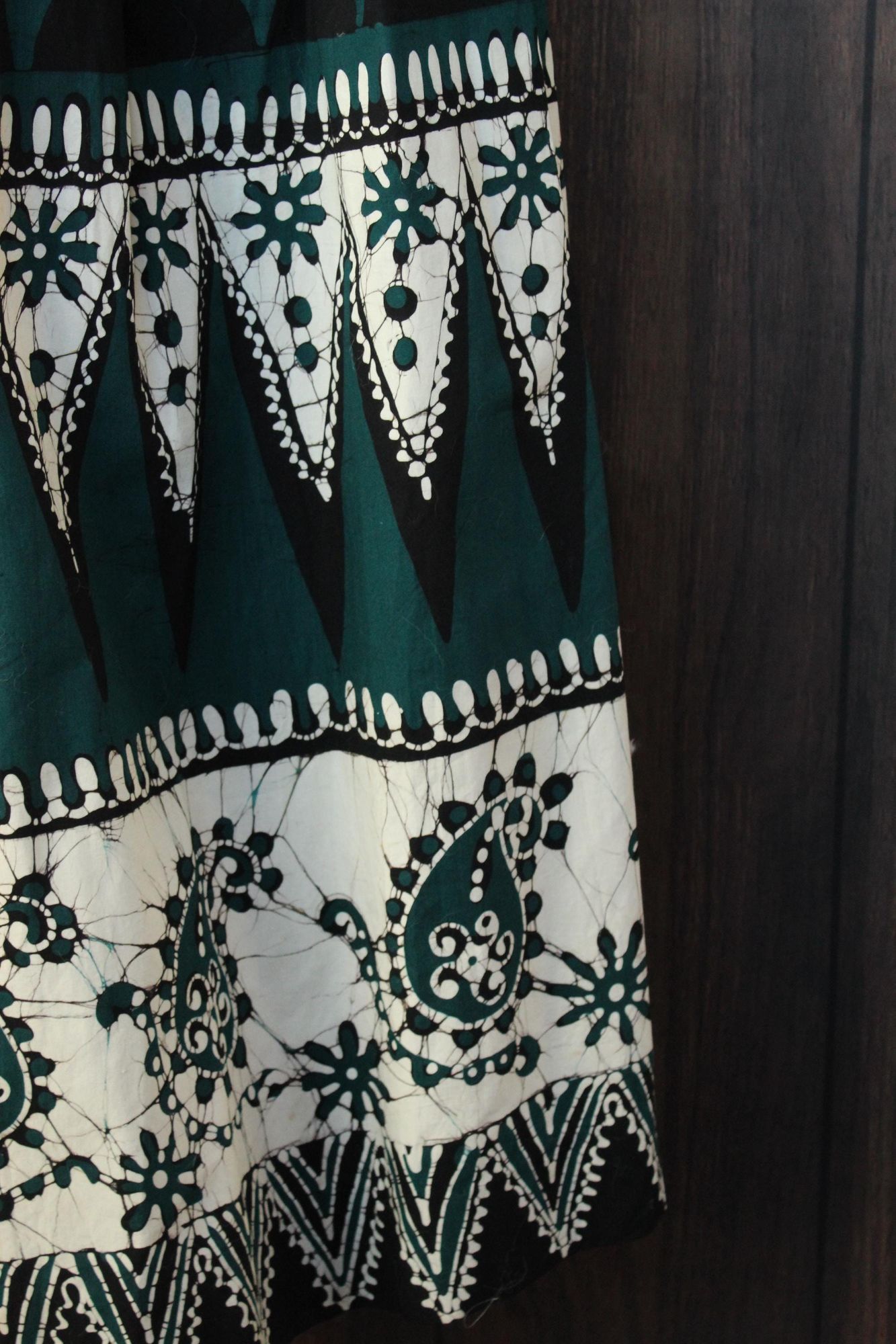 Vintage Vintage 1960s 1970s Skirt, Black Teal and White Maxiskirt, B Size 22" - 4 Thumbnail