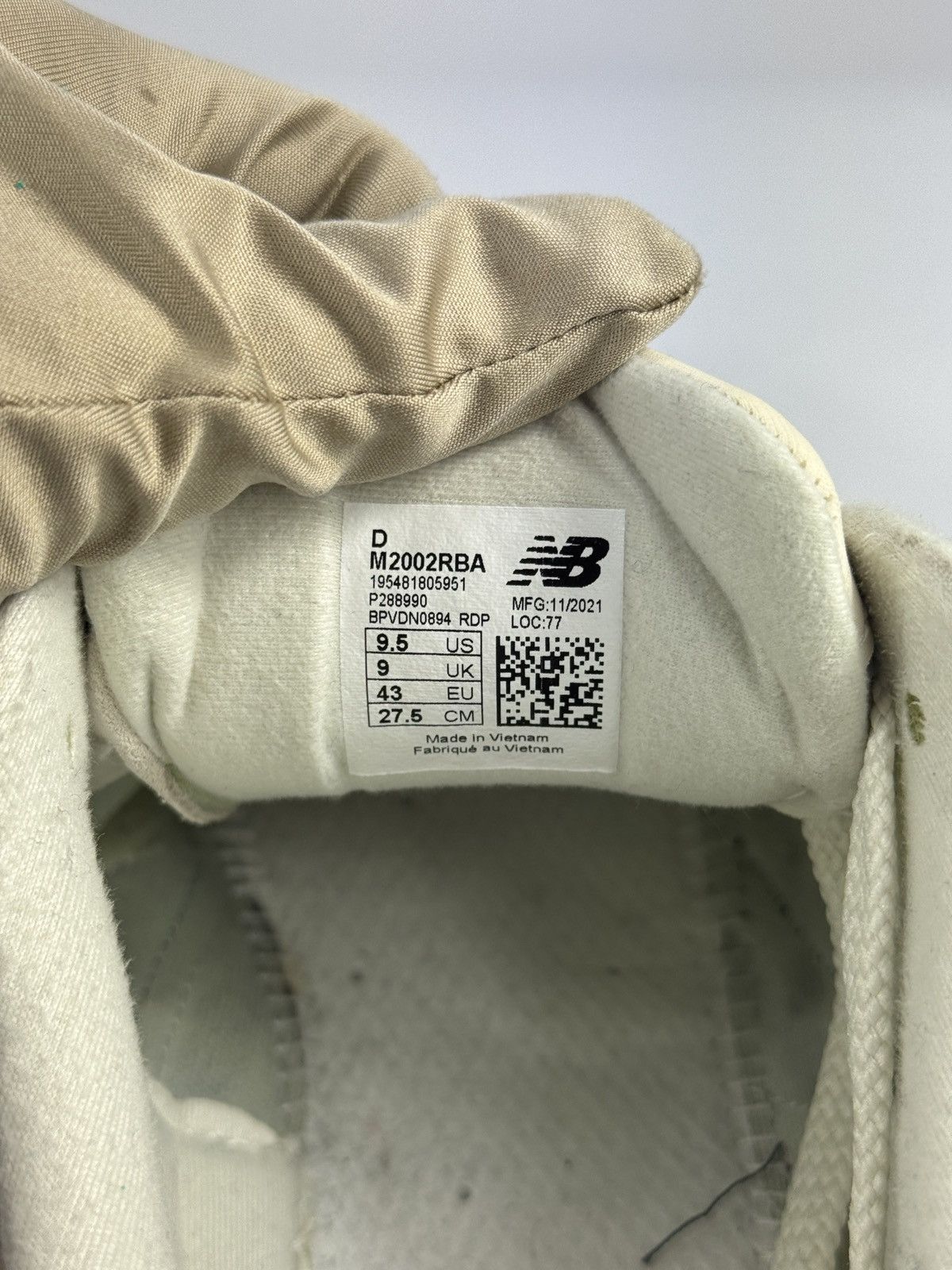 New Balance x THE BASEMENT STONE GREY 2002R SNEAKERS Size US 9.5 / EU 42-43 - 6 Thumbnail