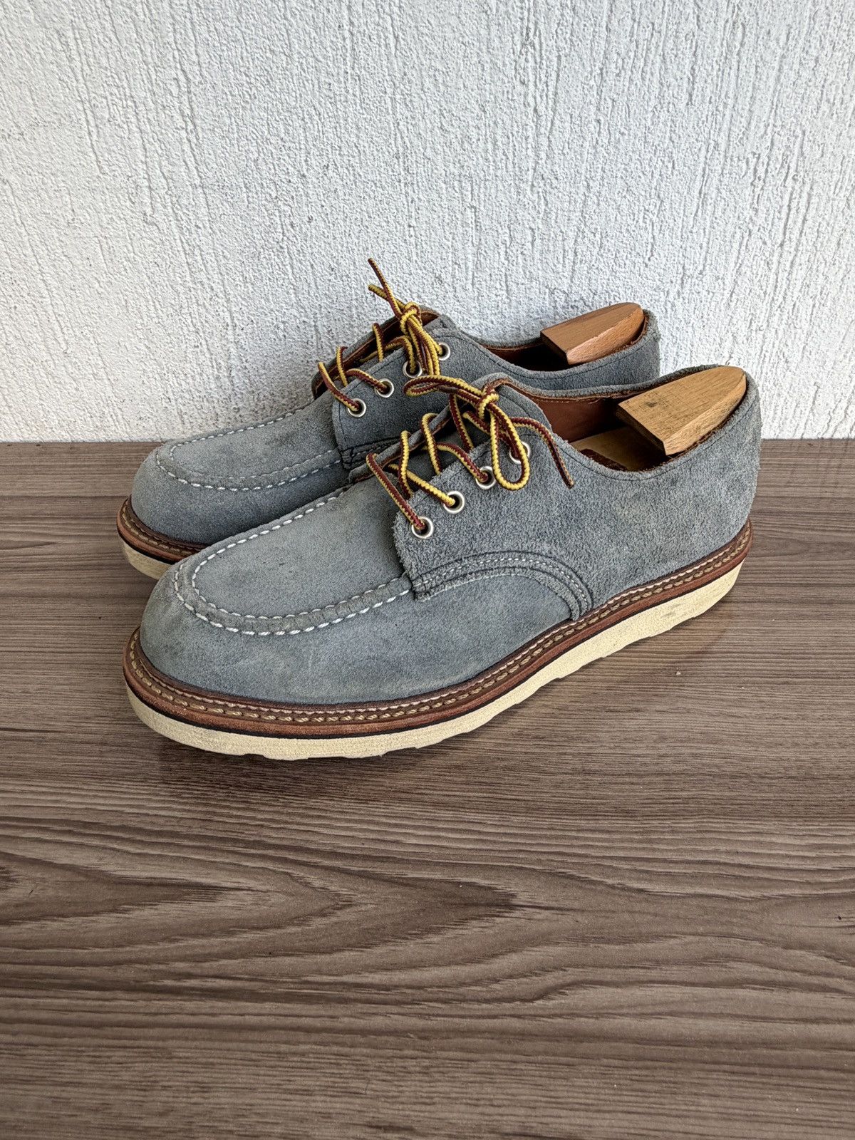 Red Wing Suede 8101 moc classic oxford Size US 9 / EU 42 - 2 Thumbnail