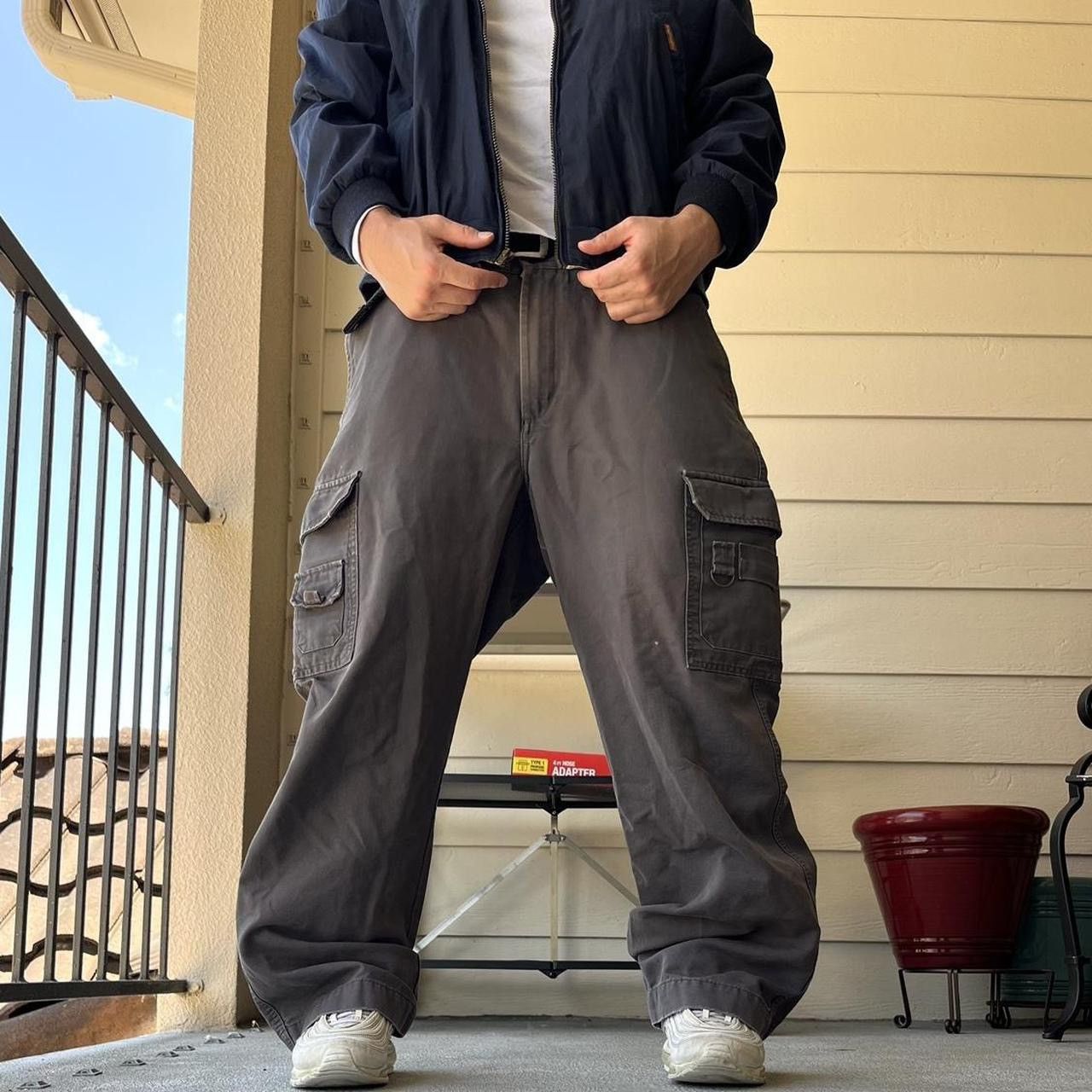 Eddie Bauer Eddie Bauer Utility Fit Baggy Cargo Pants 36x30 Streetwear Size US 36 / EU 52 - 1 Thumbnail