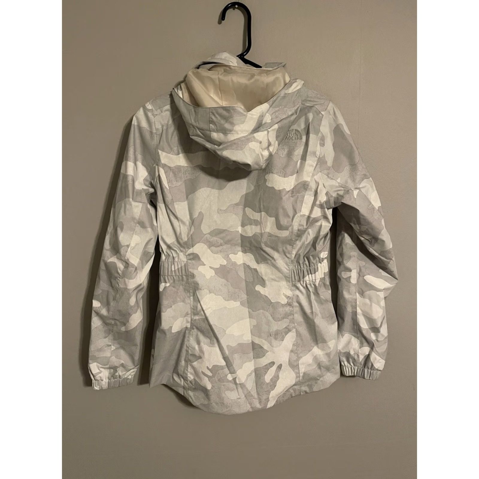 The North Face The North Face Resolve Parka II Dryvent Rain Jacket White Camo - Women's Small - Jacket - White - S - Women Size S / US 4 / IT 40 - 4 Thumbnail