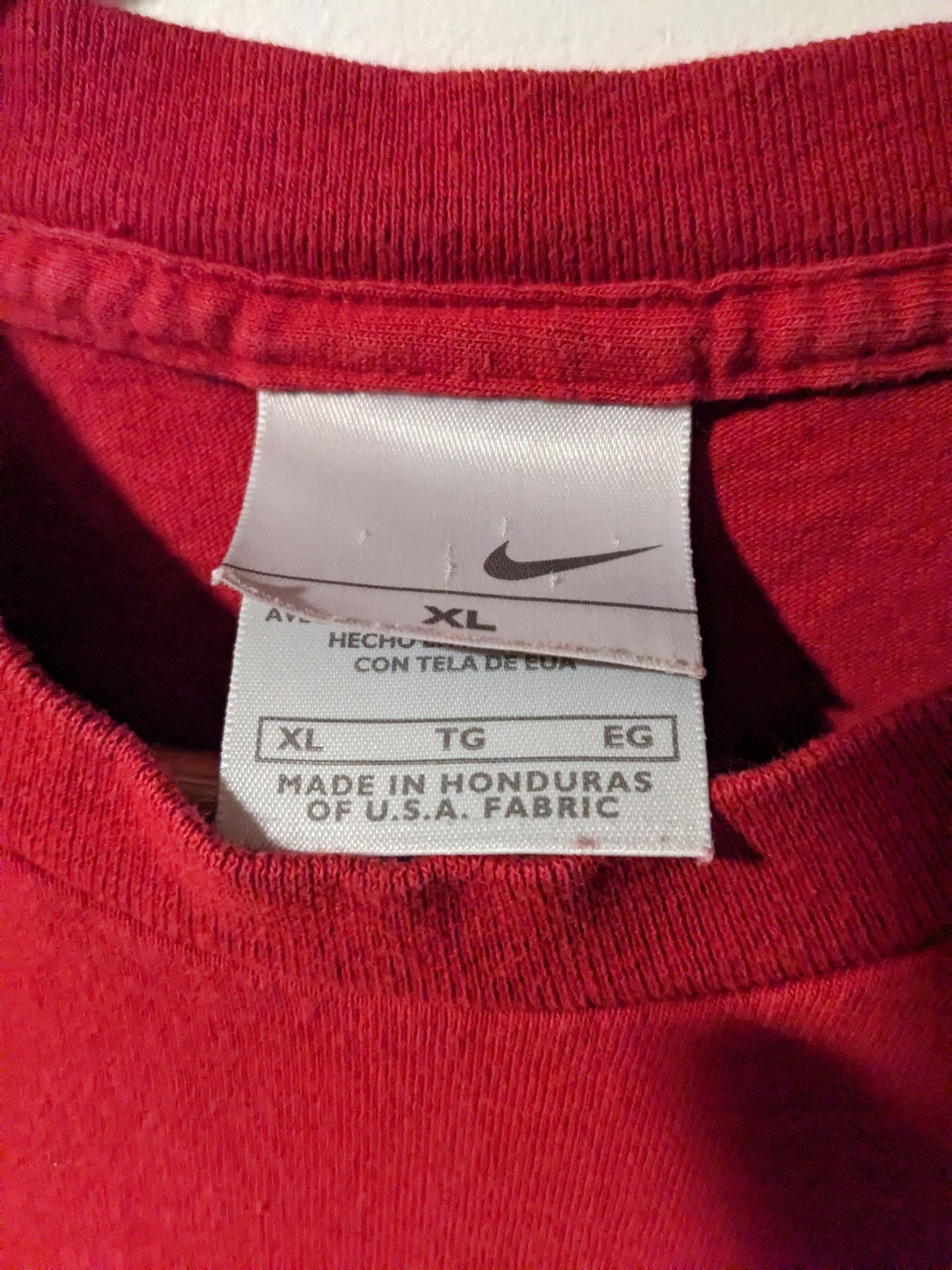 Nike × Vintage Vintage Y2K Kobe Nike Center Swoosh Red X-Large T-Shirt Size US XL / EU 56 / 4 - 3 Thumbnail