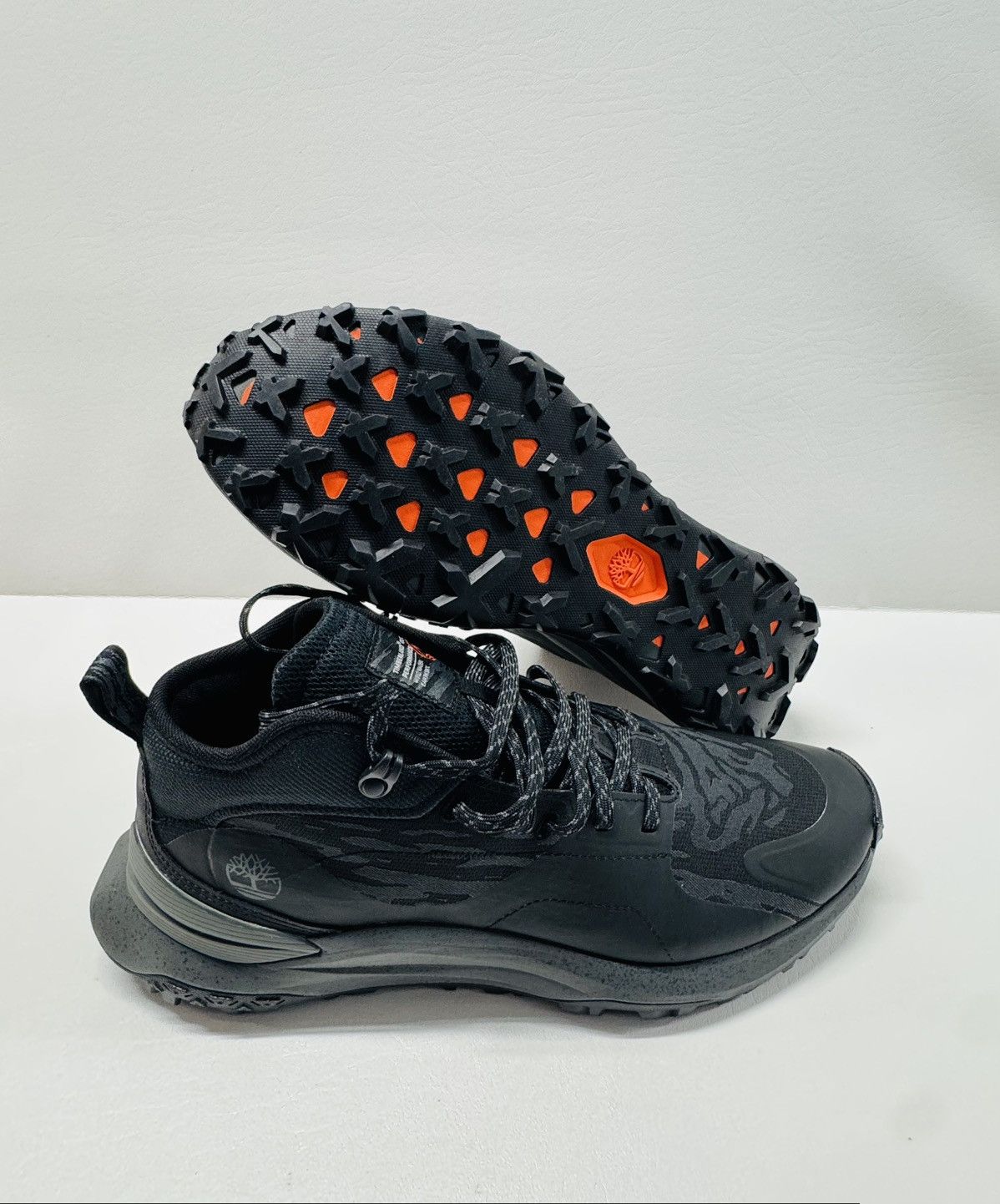 Timberland Timberland Motion Access Mid Lace Sneaker Size US 10 / EU 43 - 1 Thumbnail