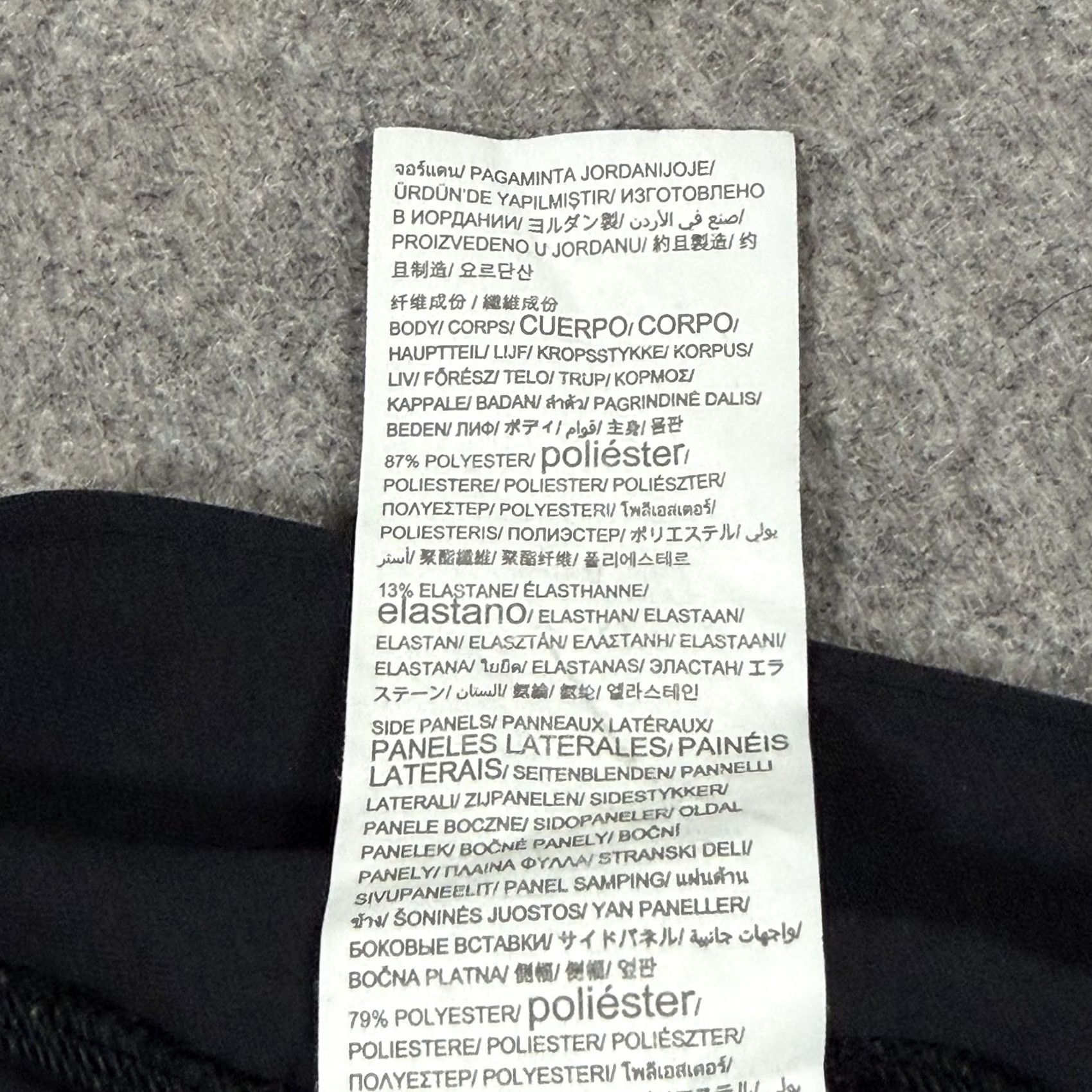Under Armour Under Armour Legging Capri Women's Size Small (Actual Fits 27x19.25) Black Blue Size 28" / US 6 / IT 42 - 7 Thumbnail