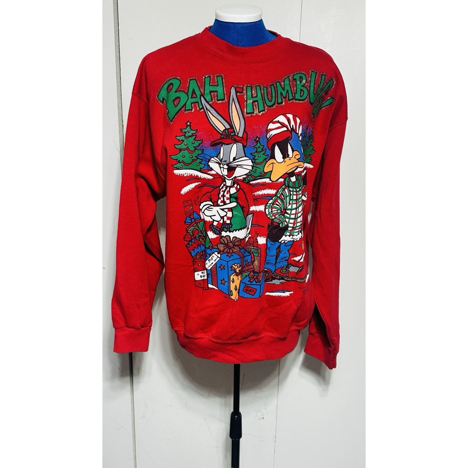 Looney Tunes Chicago Bulls スウェット Tultex 1994 Looney Tunes Chicago Bulls Sweatshirt | Grailed