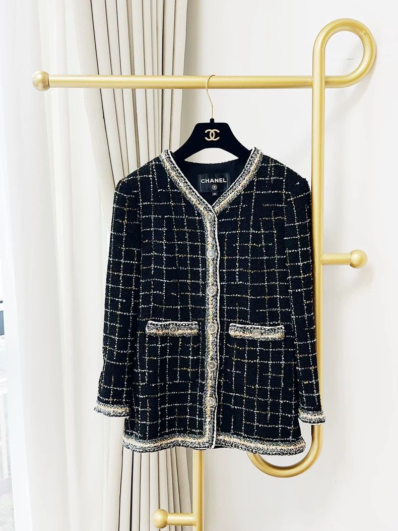 Chanel Chanel 17S Current Series Black Gold Tweed Robot Long-slee Size XS / US 0-2 / IT 36-38 - 1 Thumbnail