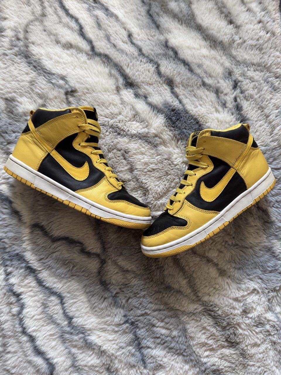 Nike VINTAGE NIKE DUNK HIGH GOLDENROD IOWA 2002 Size US 7 / EU 40 - 1 Thumbnail