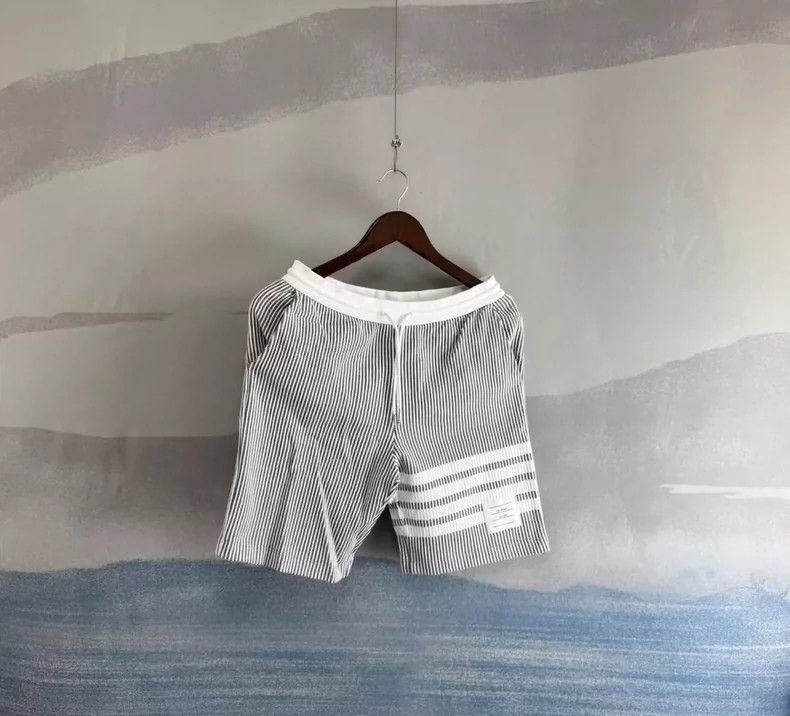 Thom Browne Thom Browne Gray four-barrel striped shorts Size US 40 / EU 56 - 1 Thumbnail