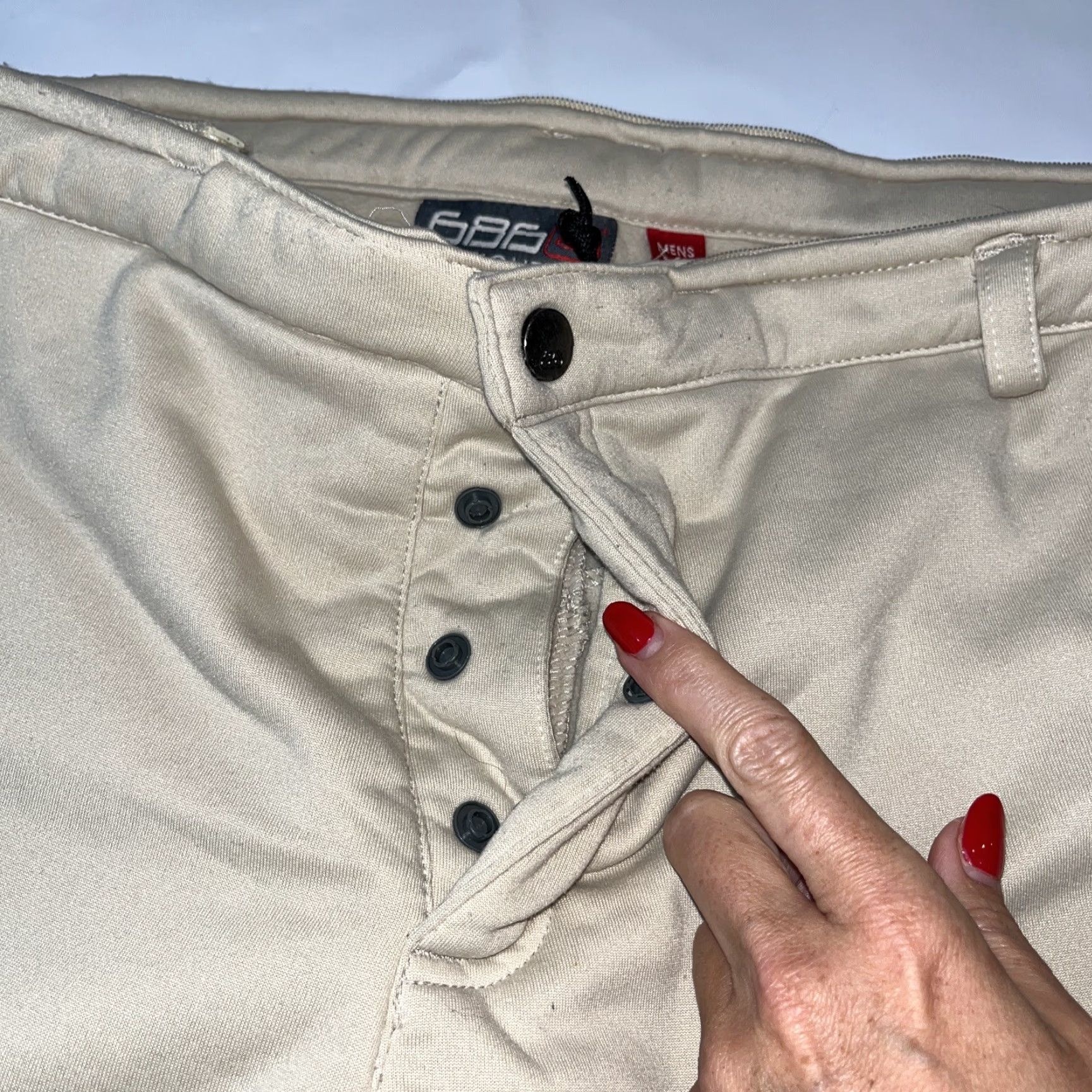 686 VINTAGE 686 TAN Shorts Mens XL SOFT Polyester SNAP FLY outdoor Snap Pockets 13” inseam XL Size US 36 / EU 52 - 3 Thumbnail