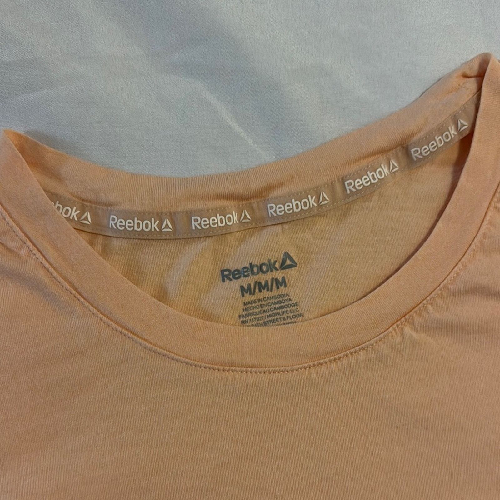 Reebok Reebok Peach Logo T-Shirt – Size M, Lightweight Athletic Tee Size M / US 6-8 / IT 42-44 - 2 Thumbnail