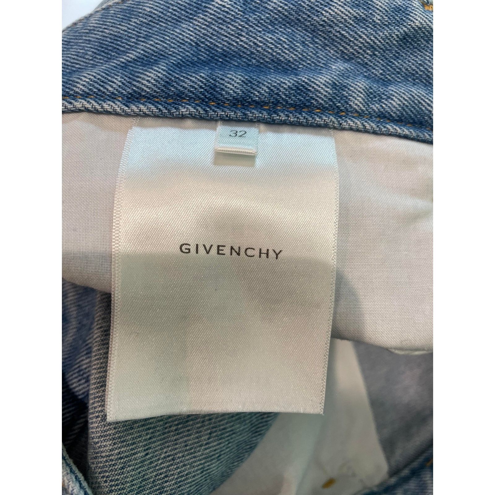 Givenchy Givenchy 'Carpenter' Light Wash Jean Shorts Size 32" / US 10 / IT 46 - 6 Thumbnail