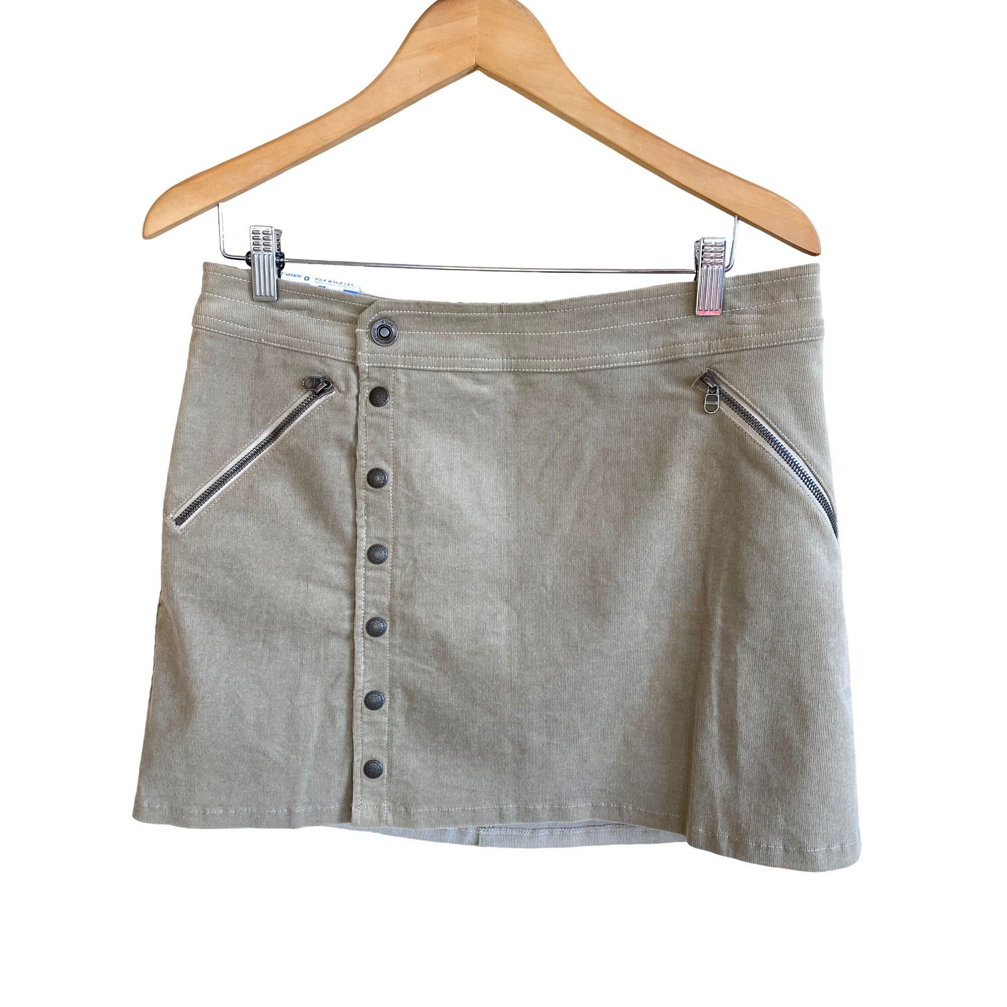 Kuhl NWT KUHL Streamline Snap Front Corduroy Skirt Khaki Women's Size 30" / US 8 / IT 44 - 2 Thumbnail